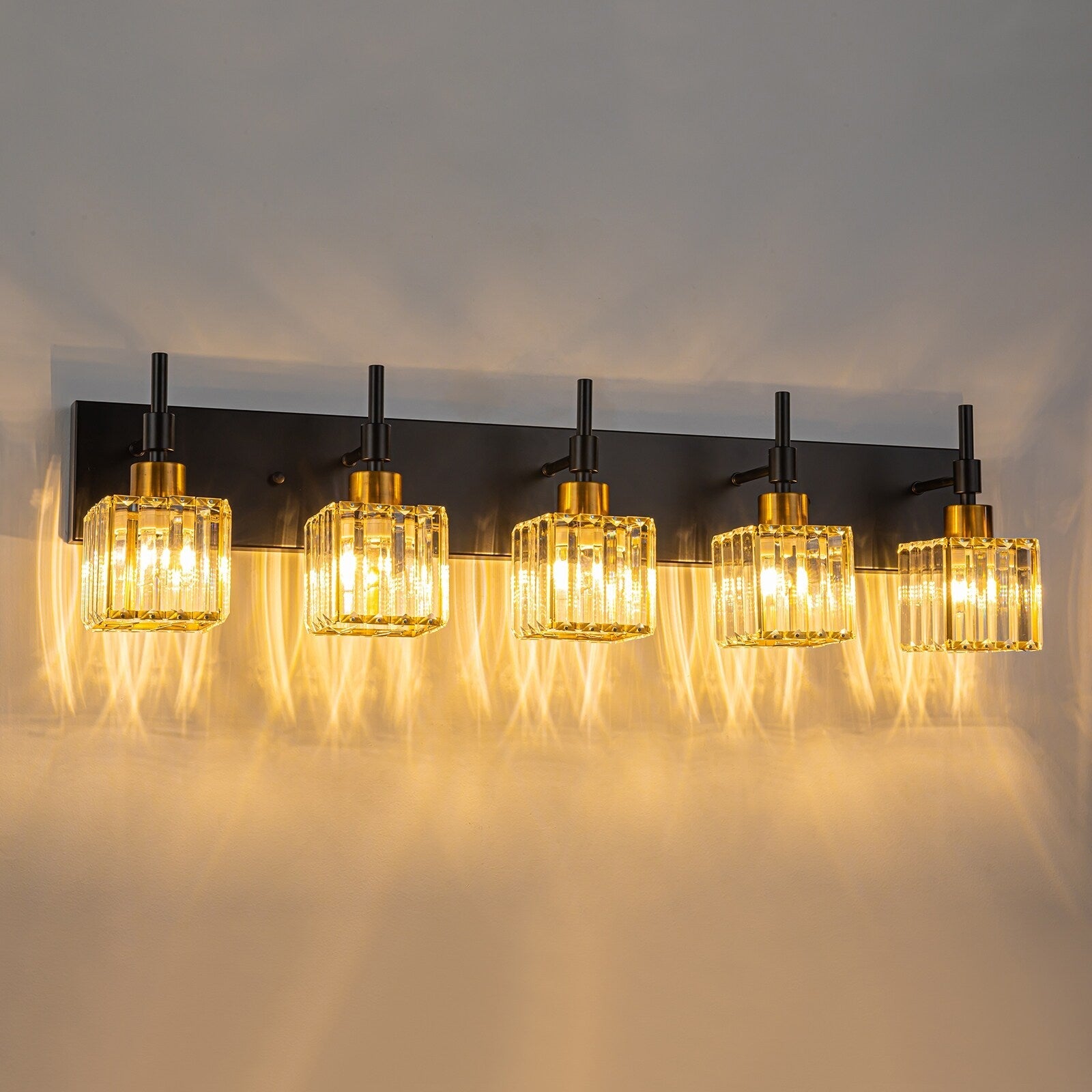 Luminaires de salle de bain Ora Modern en cristal à intensité variable sur miroir Glam Vanity Lights