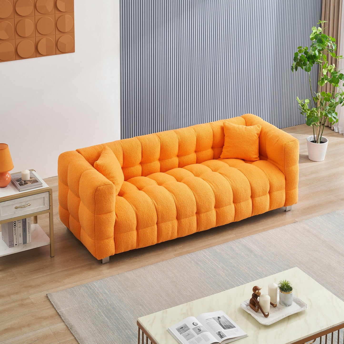 Canapé 3 places Teddy Orange 80 avec deux coussins et pieds robustes