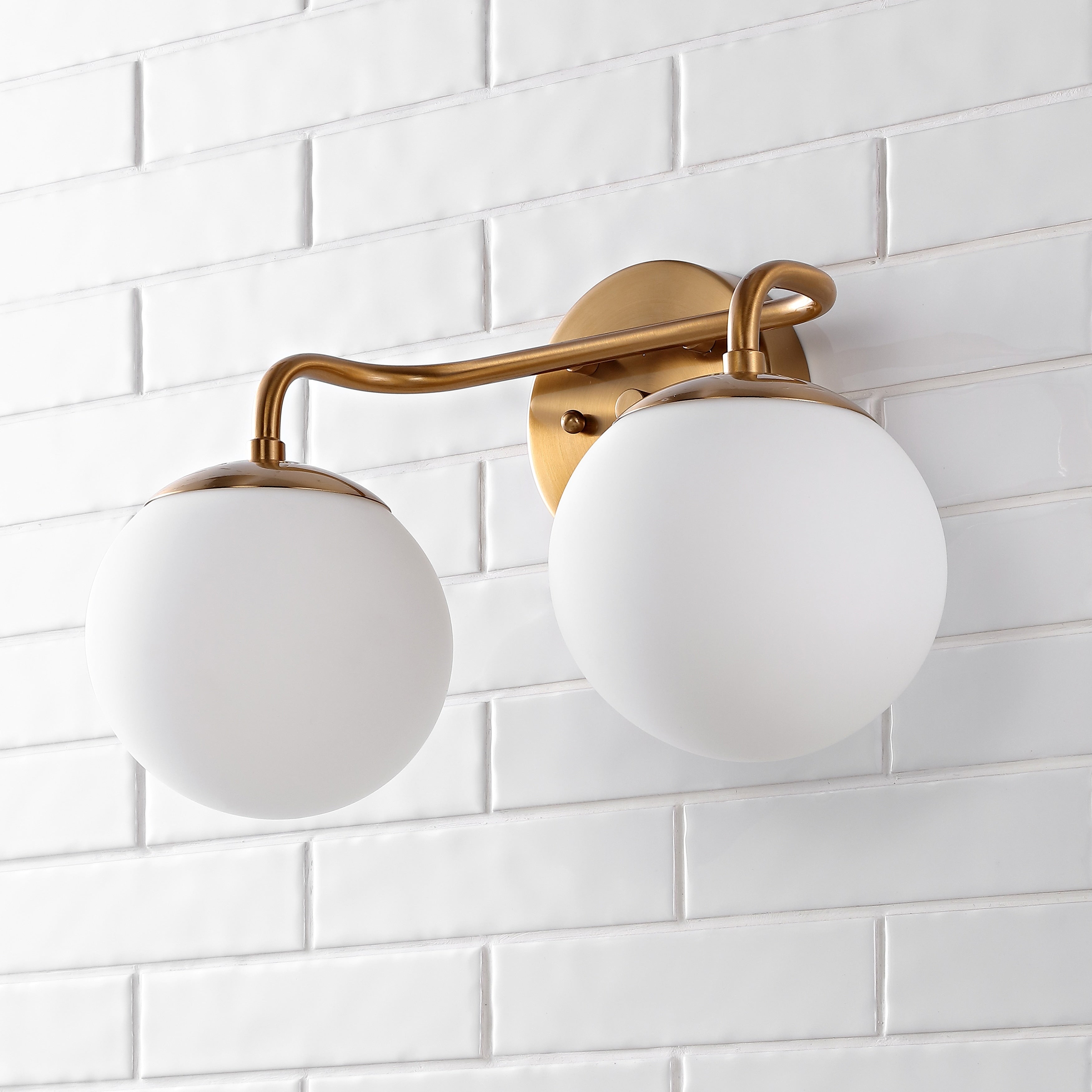 Luminaire de coiffeuse moderne à LED en métal et verre dépoli, par JONATHAN Y