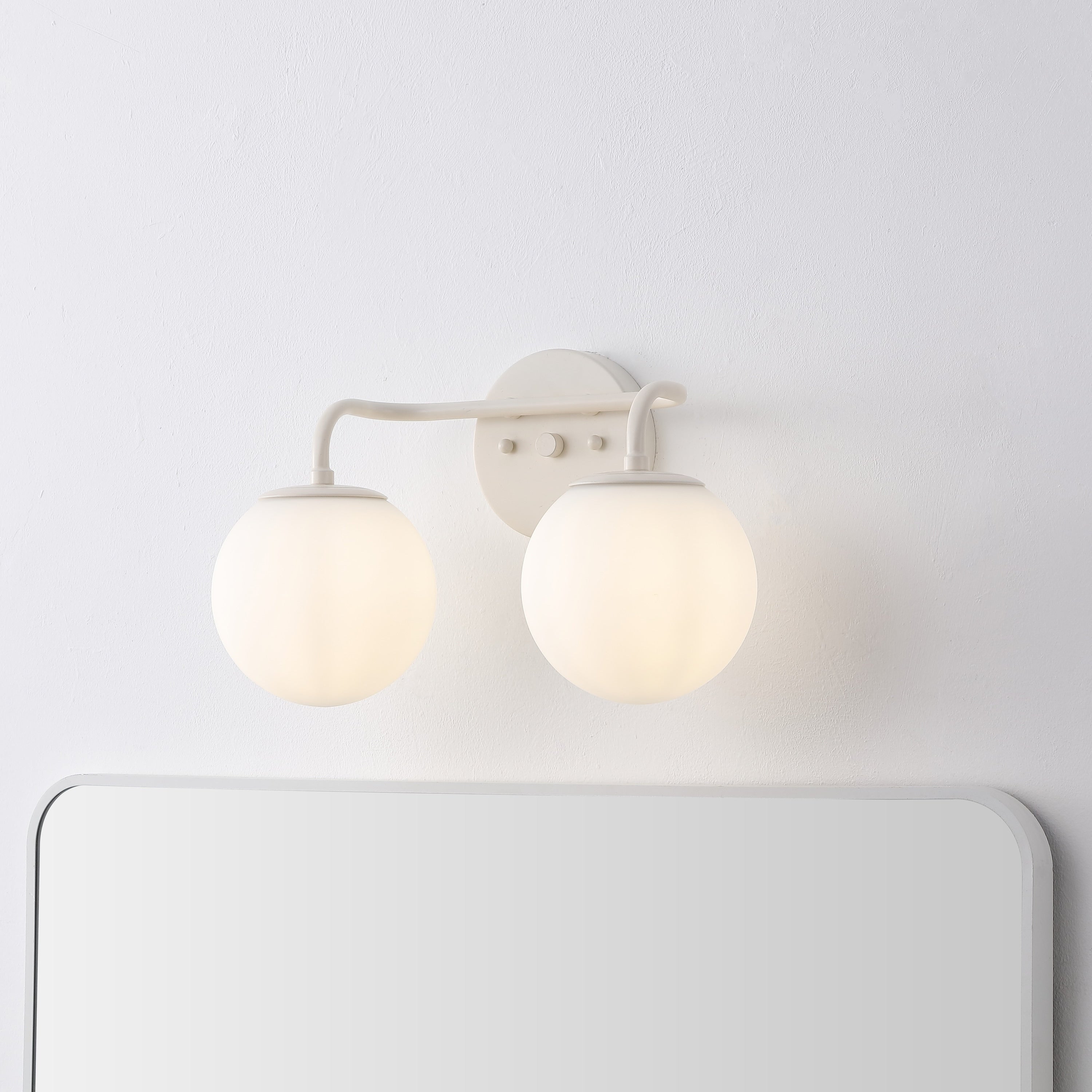 Luminaire de coiffeuse moderne à LED en métal et verre dépoli, par JONATHAN Y