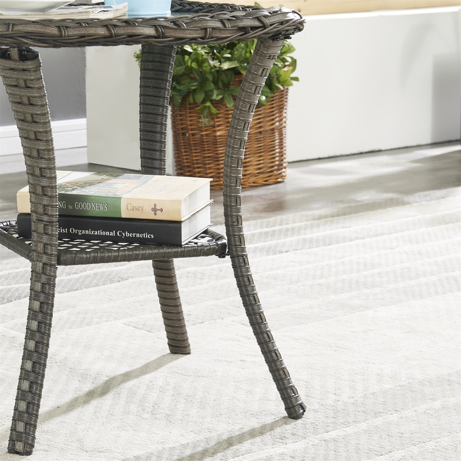 Ensemble de 3 chaises pivotantes et table d'extérieur en osier et acier Gymojoy