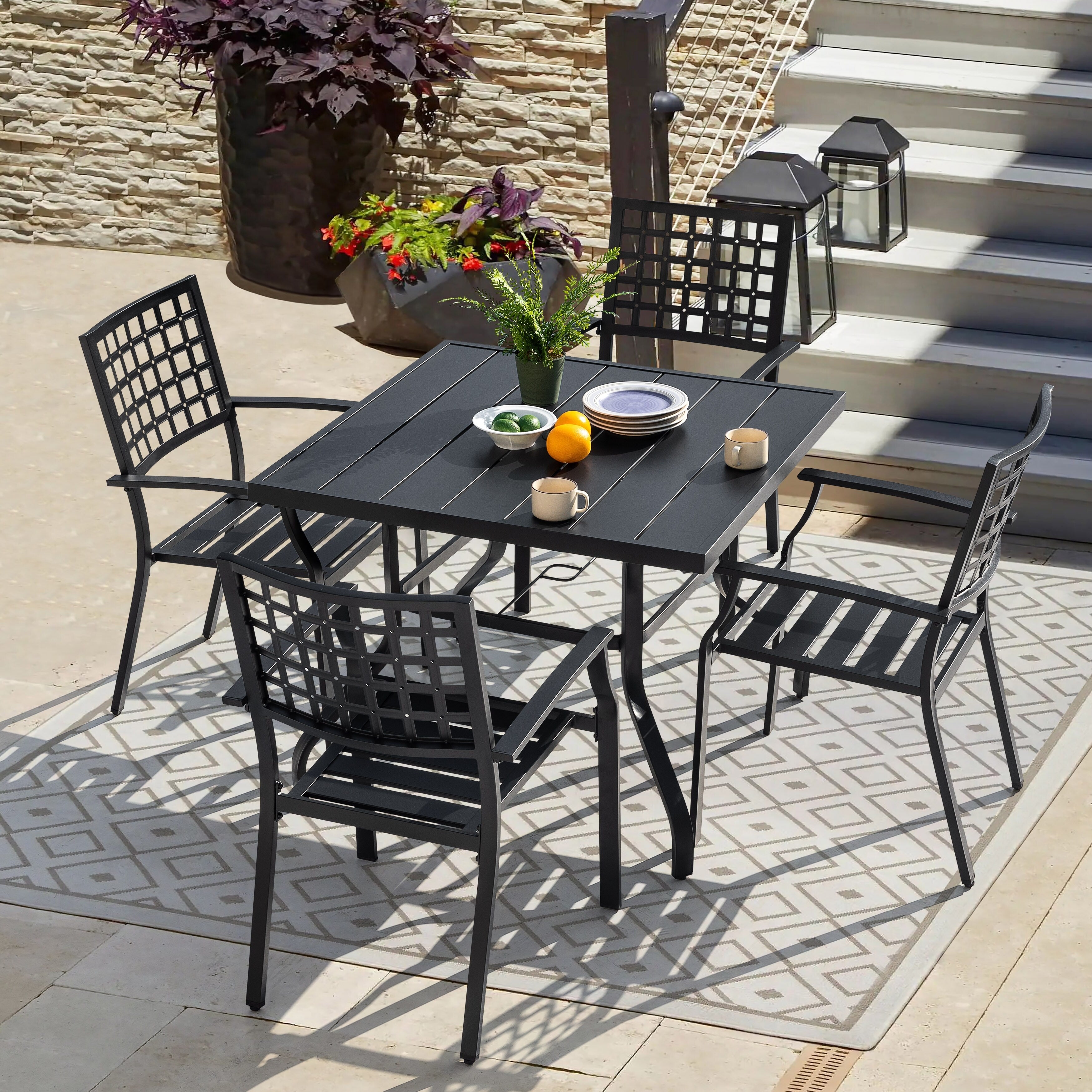 Ensemble de salle à manger d'extérieur 5 pièces avec trou pour parasol de 1,57 po