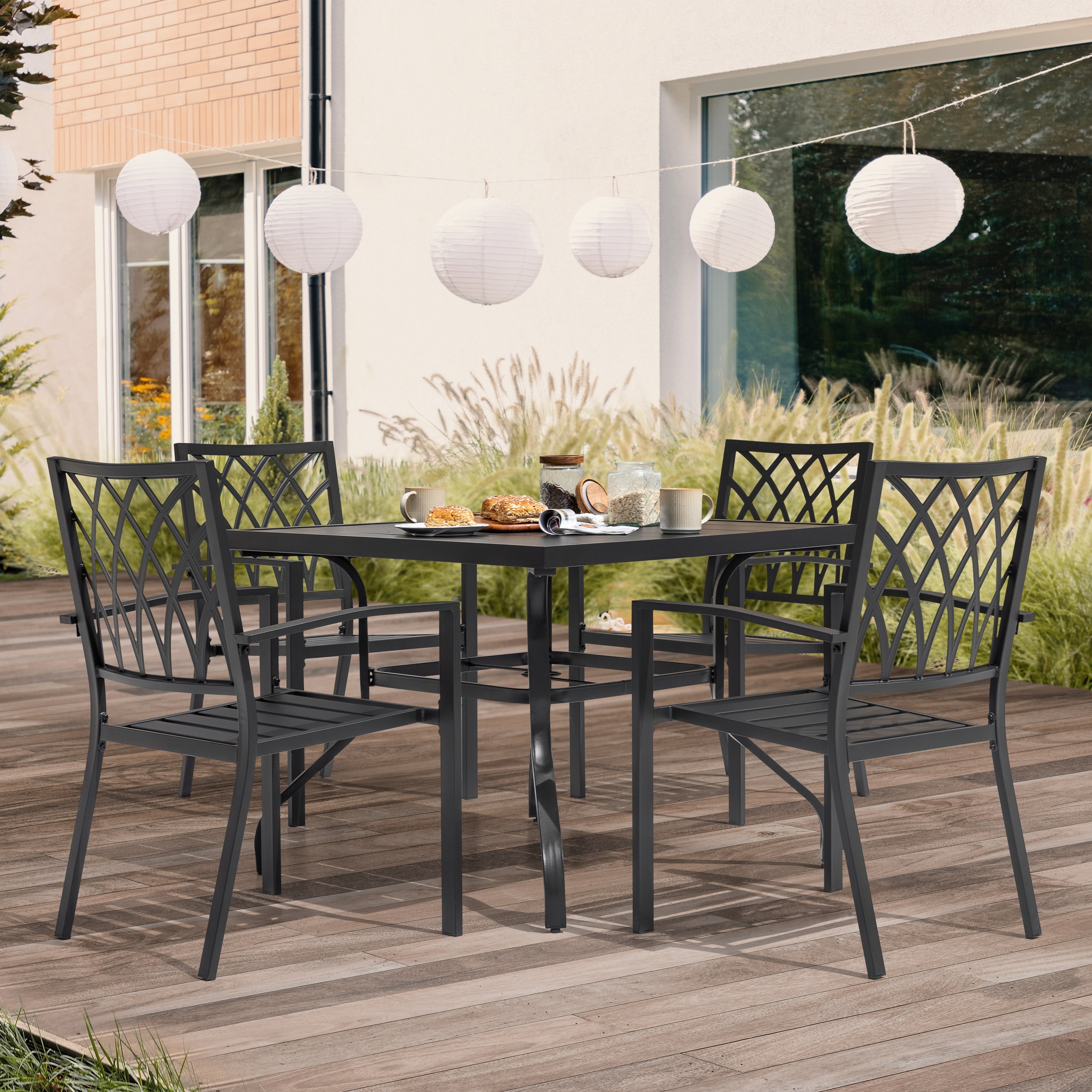 Ensemble de salle à manger d'extérieur 5 pièces, chaises empilables et table de 37 pouces - table de 37 pouces