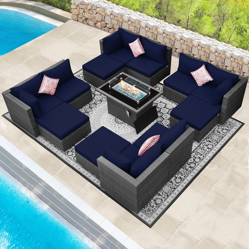 Ensemble de canapés d'extérieur sectionnels en osier gris FINCATI avec table et foyer