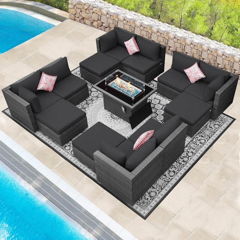 Ensemble de canapés d'extérieur sectionnels en osier gris FINCATI avec table et foyer
