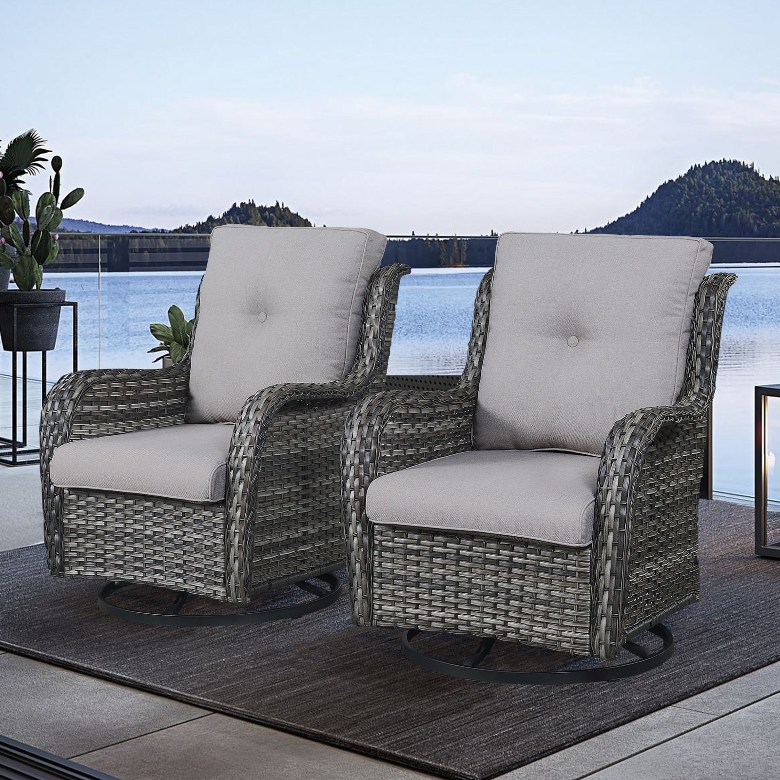 Chaises longues à bascule d'extérieur en osier Gymojoy avec base pivotante (lot de 2)