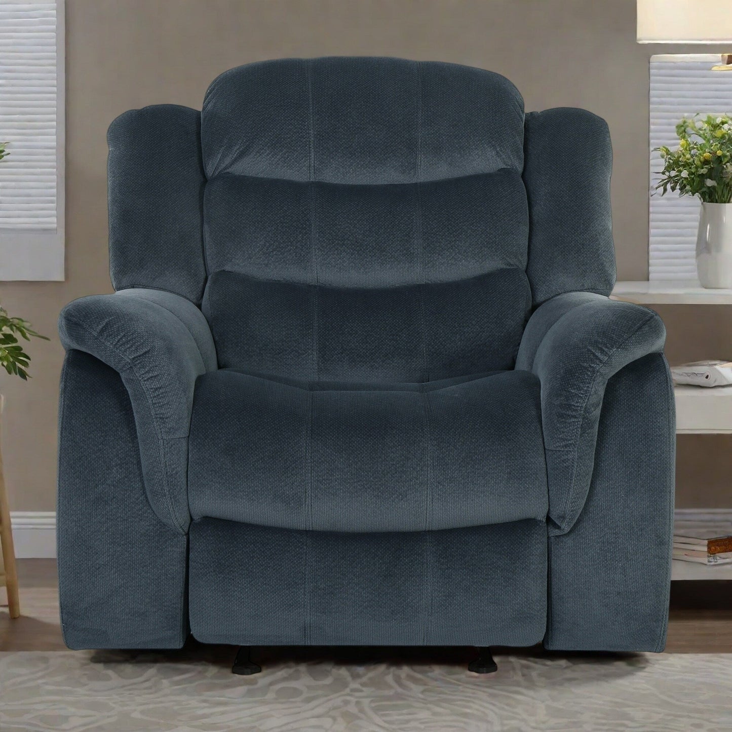 Fauteuil inclinable surdimensionné en tissu pelucheux marron avec assise spacieuse et design classique