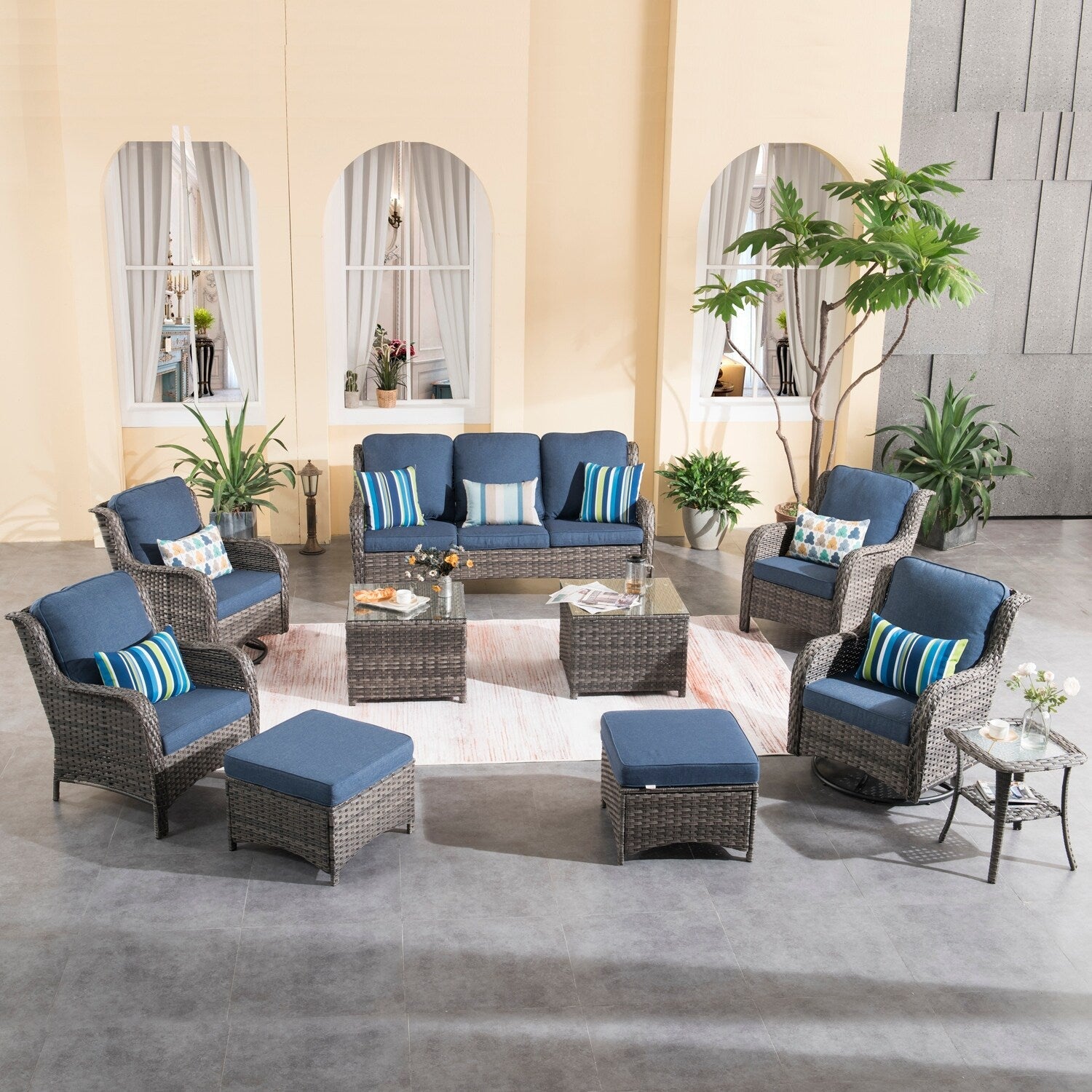 Ensemble de 10 chaises pivotantes de patio OVIOS avec tables