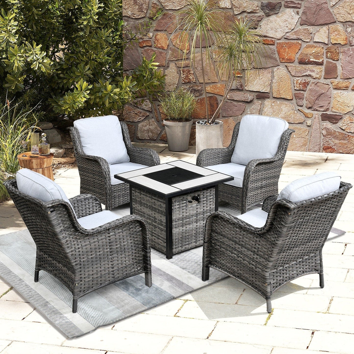 Ensemble de 5 chaises de patio en osier OVIOS avec table à feu de 30 pouces