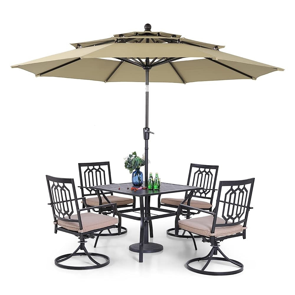 Ensemble de salle à manger de patio MAISON ARTS 5 pièces avec parasol rond de 10 pieds, 4 chaises de salle à manger pivotantes avec coussin et table de patio à lattes en acier