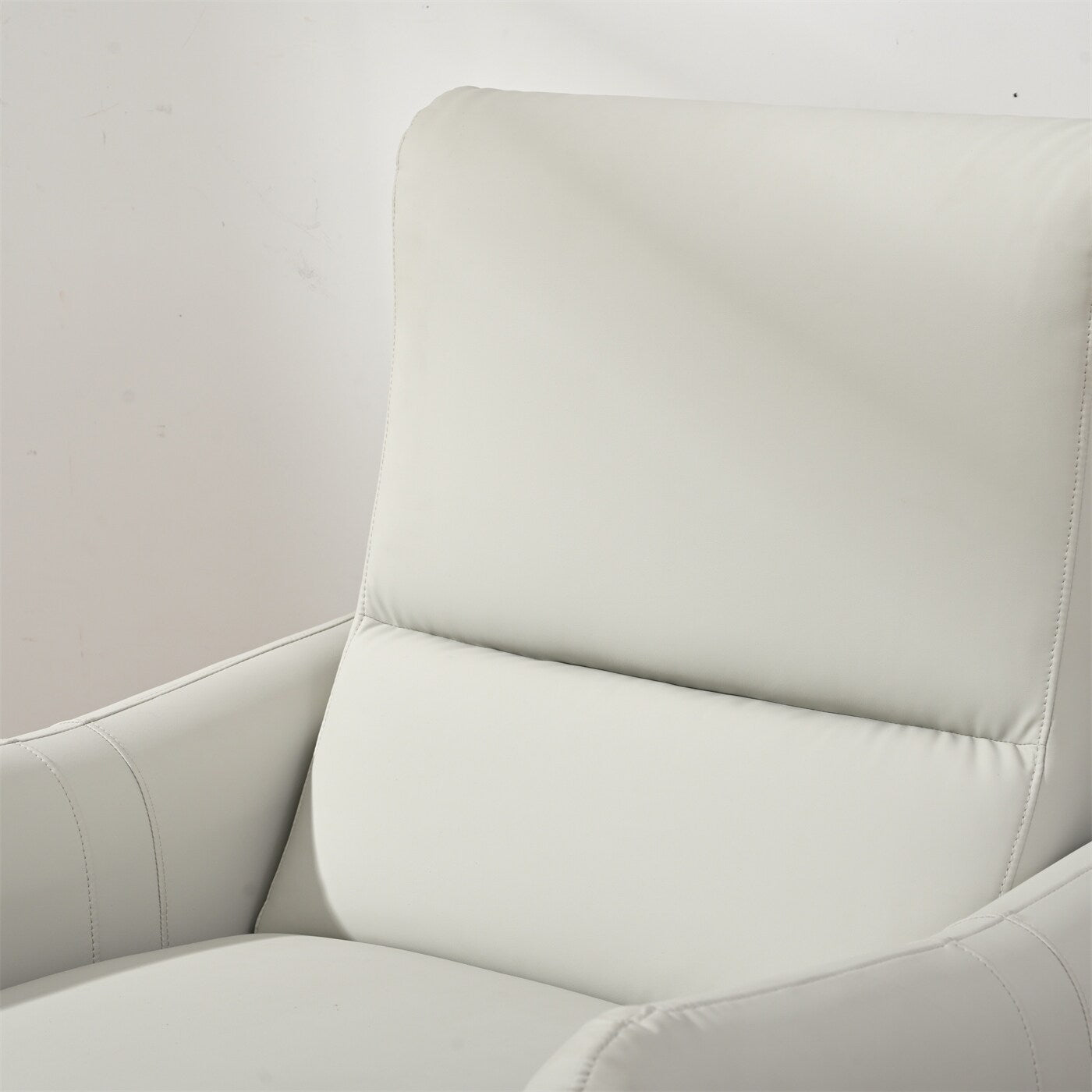 Fauteuil inclinable électrique en cuir PU avec port USB-C et capacité de charge de 150 kg