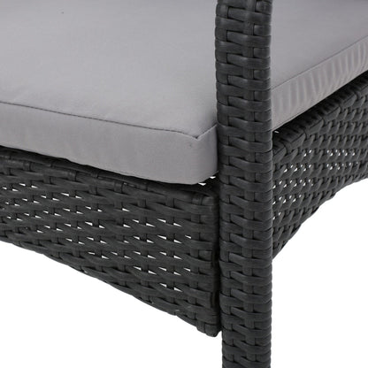 Ensemble de salle à manger d'extérieur Patterson 5 pièces en osier avec coussins par Christopher Knight Home