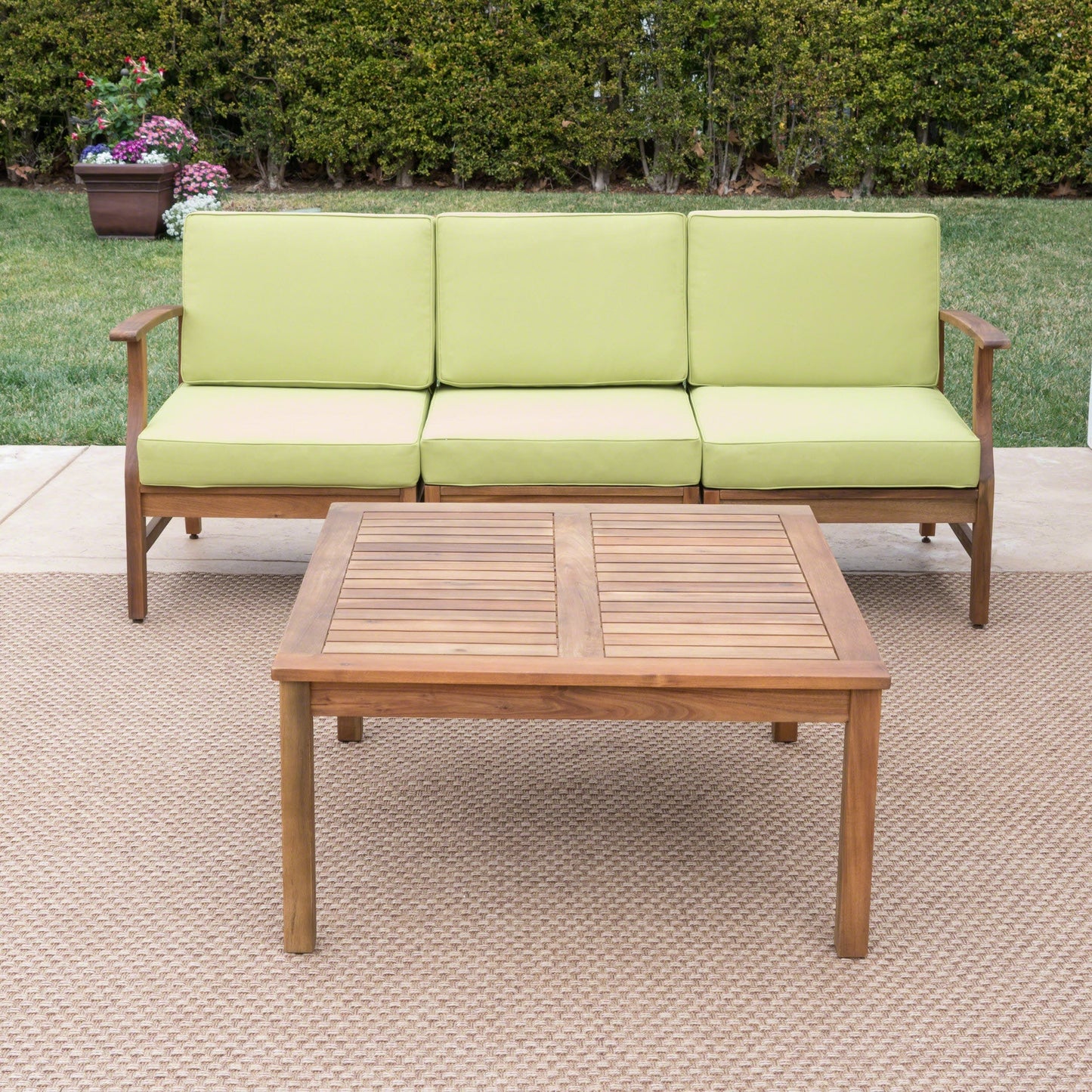 Ensemble canapé et table d'extérieur Perla en acacia, 4 pièces, rembourré, par Christopher Knight Home