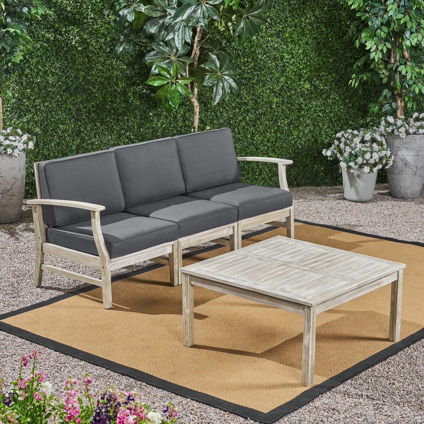 Ensemble canapé et table d'extérieur Perla en acacia, 4 pièces, rembourré, par Christopher Knight Home
