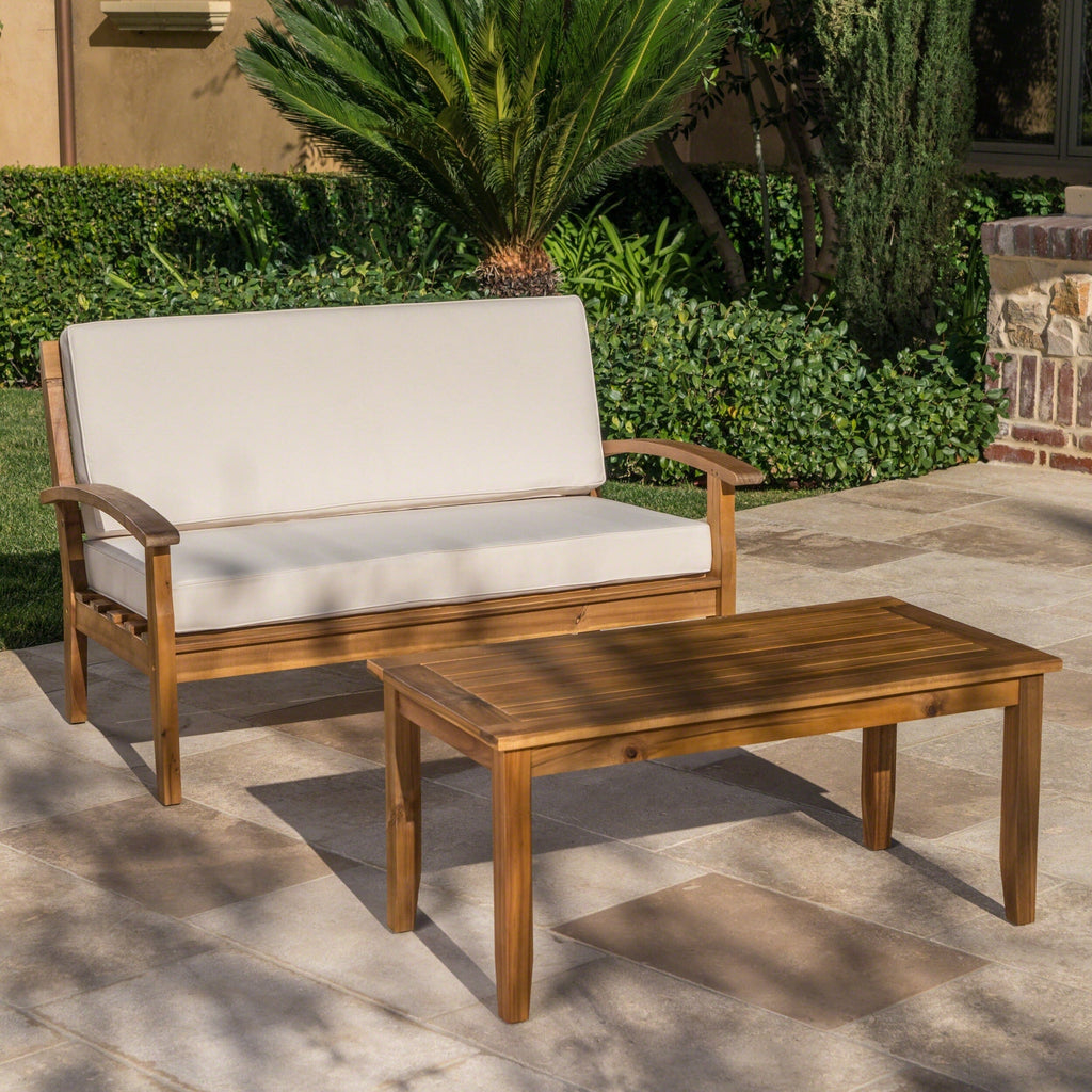 Ensemble causeuse et table d'extérieur Peyton en bois d'acacia avec coussins par Christopher Knight Home
