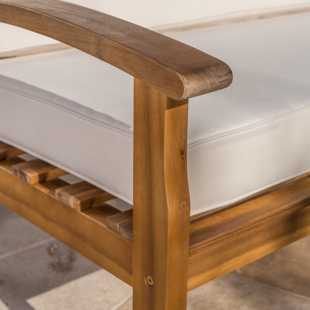 Ensemble causeuse et table d'extérieur Peyton en bois d'acacia avec coussins par Christopher Knight Home