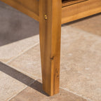 Ensemble causeuse et table d'extérieur Peyton en bois d'acacia avec coussins par Christopher Knight Home