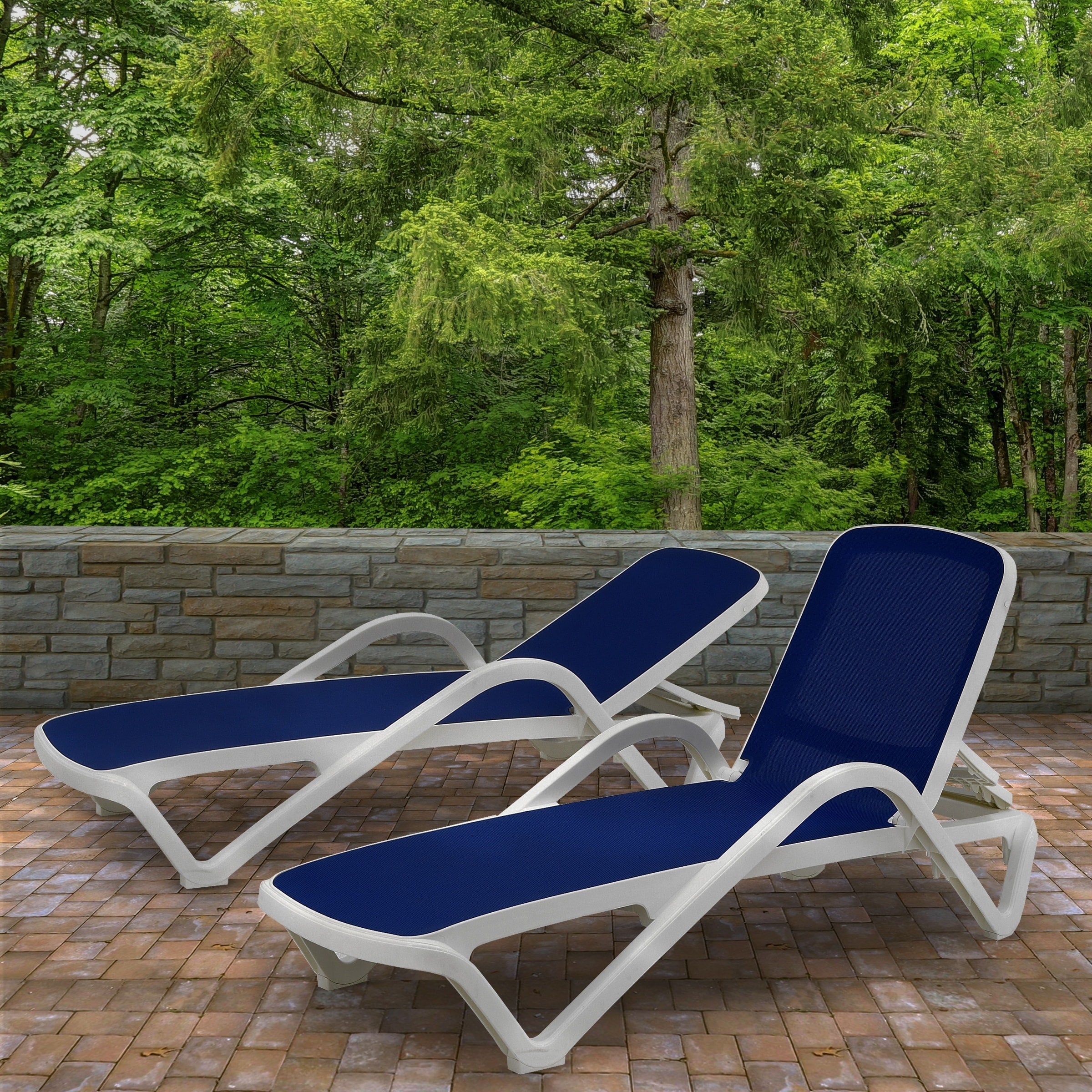 Paire de chaises longues toutes saisons de la collection Plymouth - 77 pouces