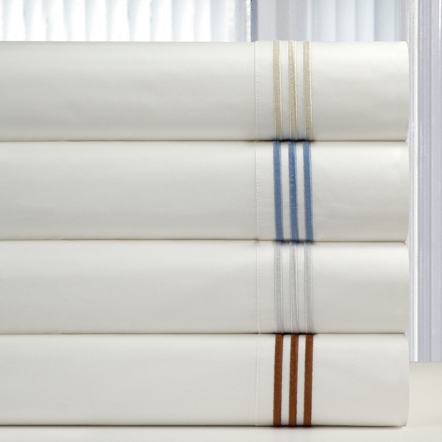 Ensemble de draps rafraîchissants surdimensionnés en percale de coton brodée à longues fibres Pointehaven, 4 pièces