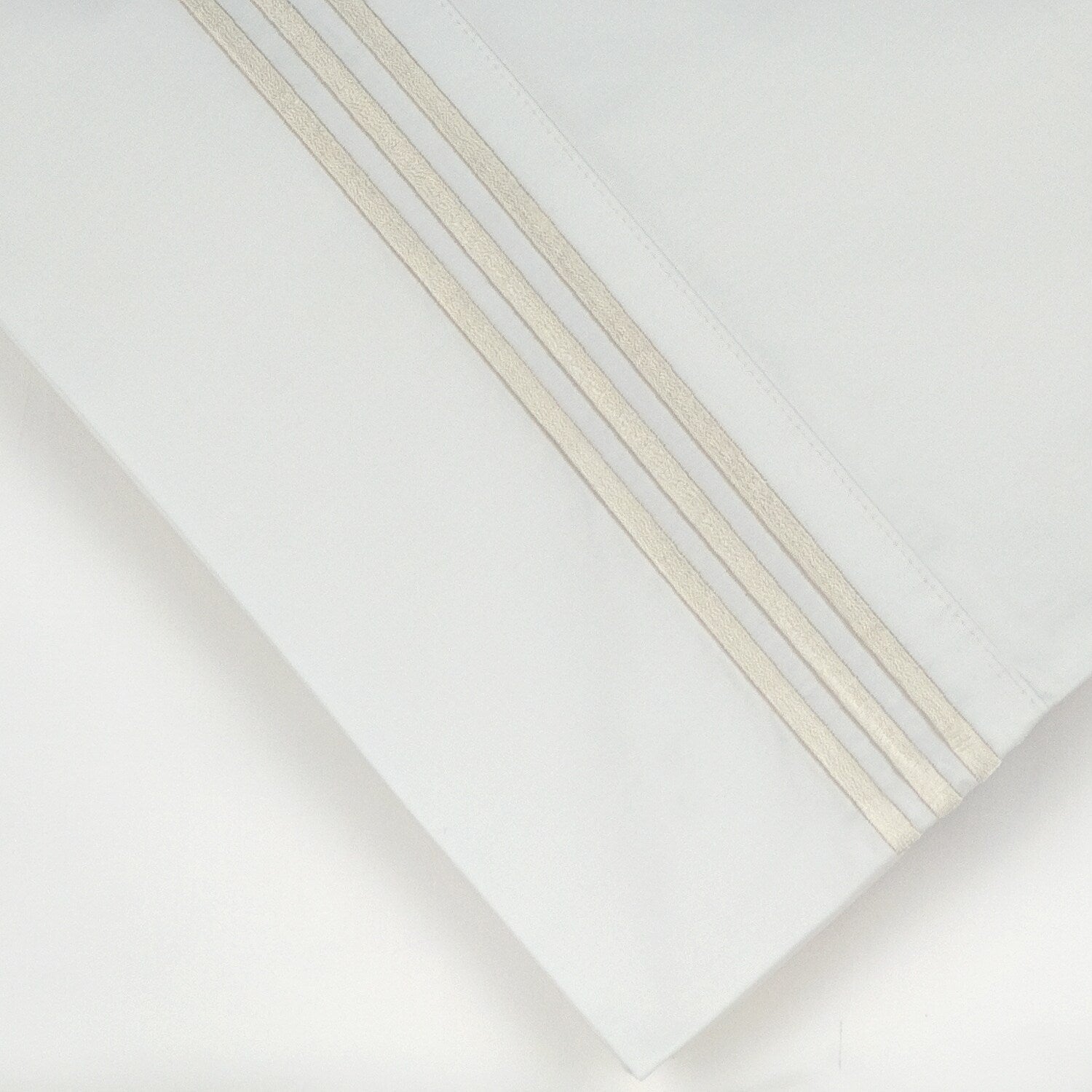 Ensemble de draps rafraîchissants surdimensionnés en percale de coton brodée à longues fibres Pointehaven, 4 pièces