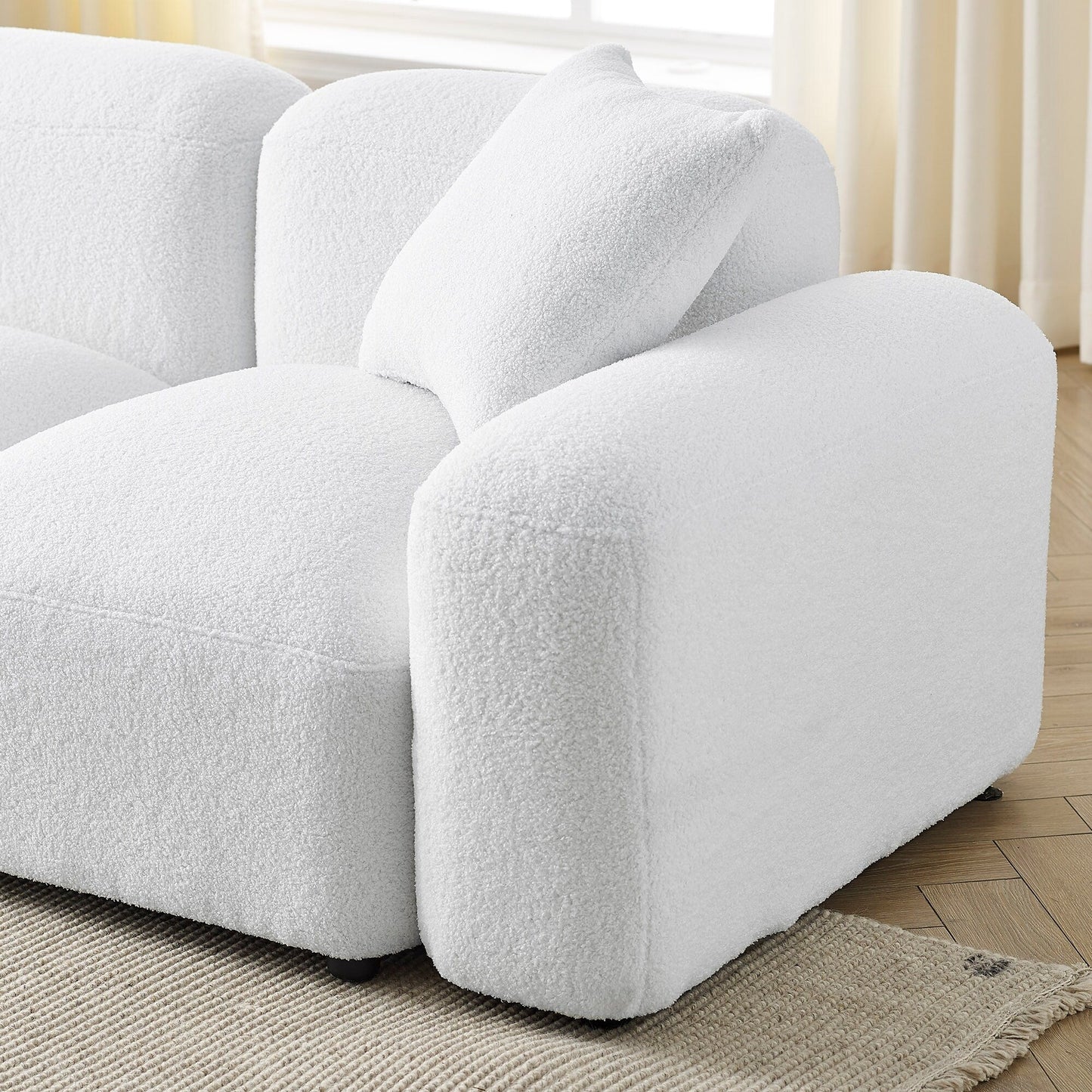 Canapé modulable en polyester avec cadre en bois massif et pieds en plastique noir pour salon