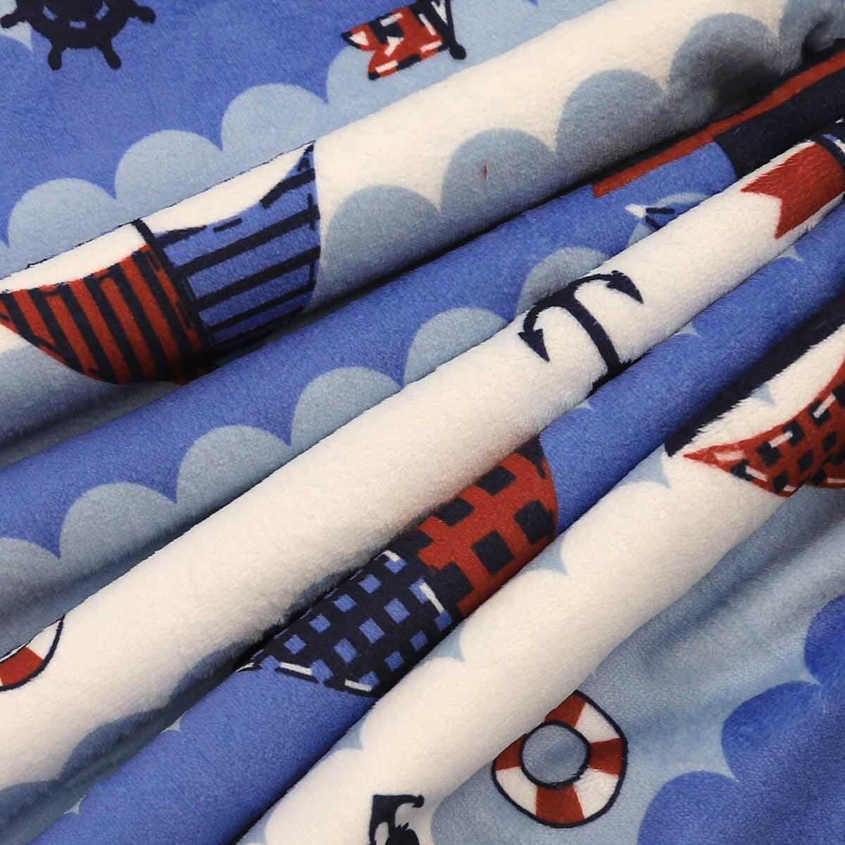 Couverture en flanelle polaire imprimée Sherpa pour enfants, 40 x 50 pouces, motif bateau à voile nautique, base blanche