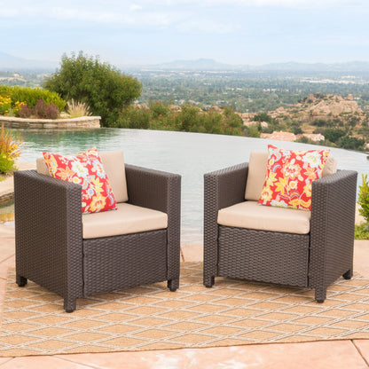Fauteuil club d'extérieur Puerta en osier avec coussins (lot de 2) par Christopher Knight Home