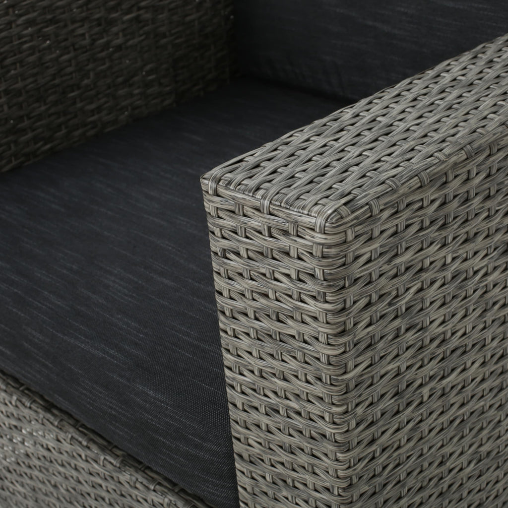 Fauteuil club pivotant d'extérieur en osier Puerta par Christopher Knight Home