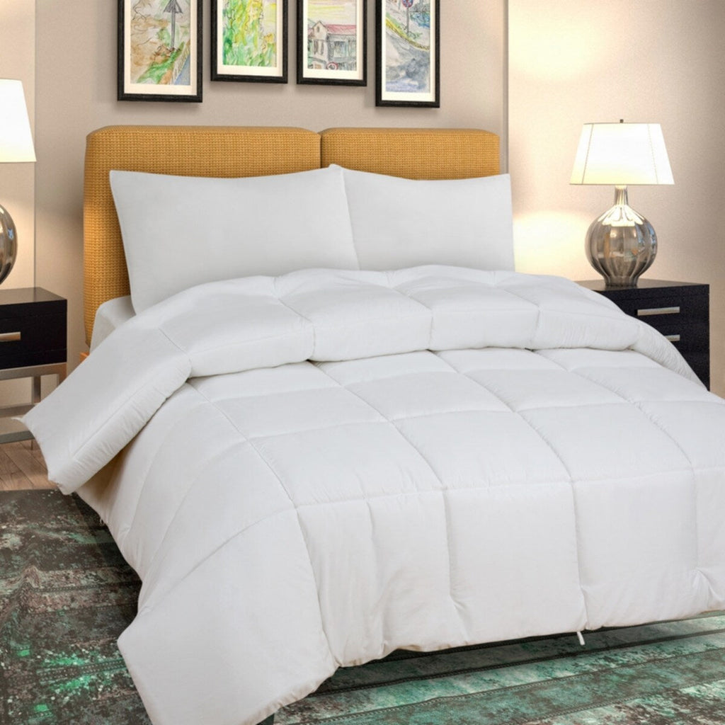 Couette Royale King - Couette toutes saisons en duvet synthétique - Couette matelassée légère (King, bleu marine)
