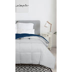 Couette Royale King - Couette toutes saisons en duvet synthétique - Couette matelassée légère (King, bleu marine)