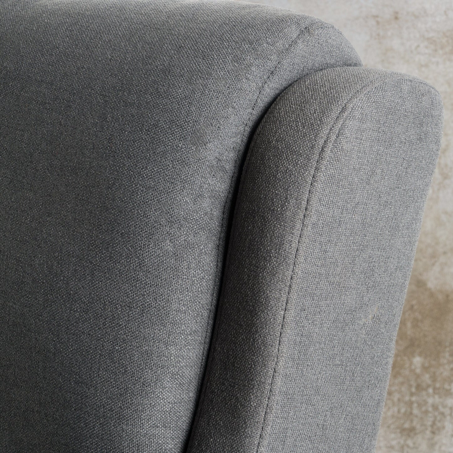 Fauteuil inclinable avec mécanisme de poussée et revêtement anthracite - Pièce d'appoint de salon moderne avec tissu facile d'entretien