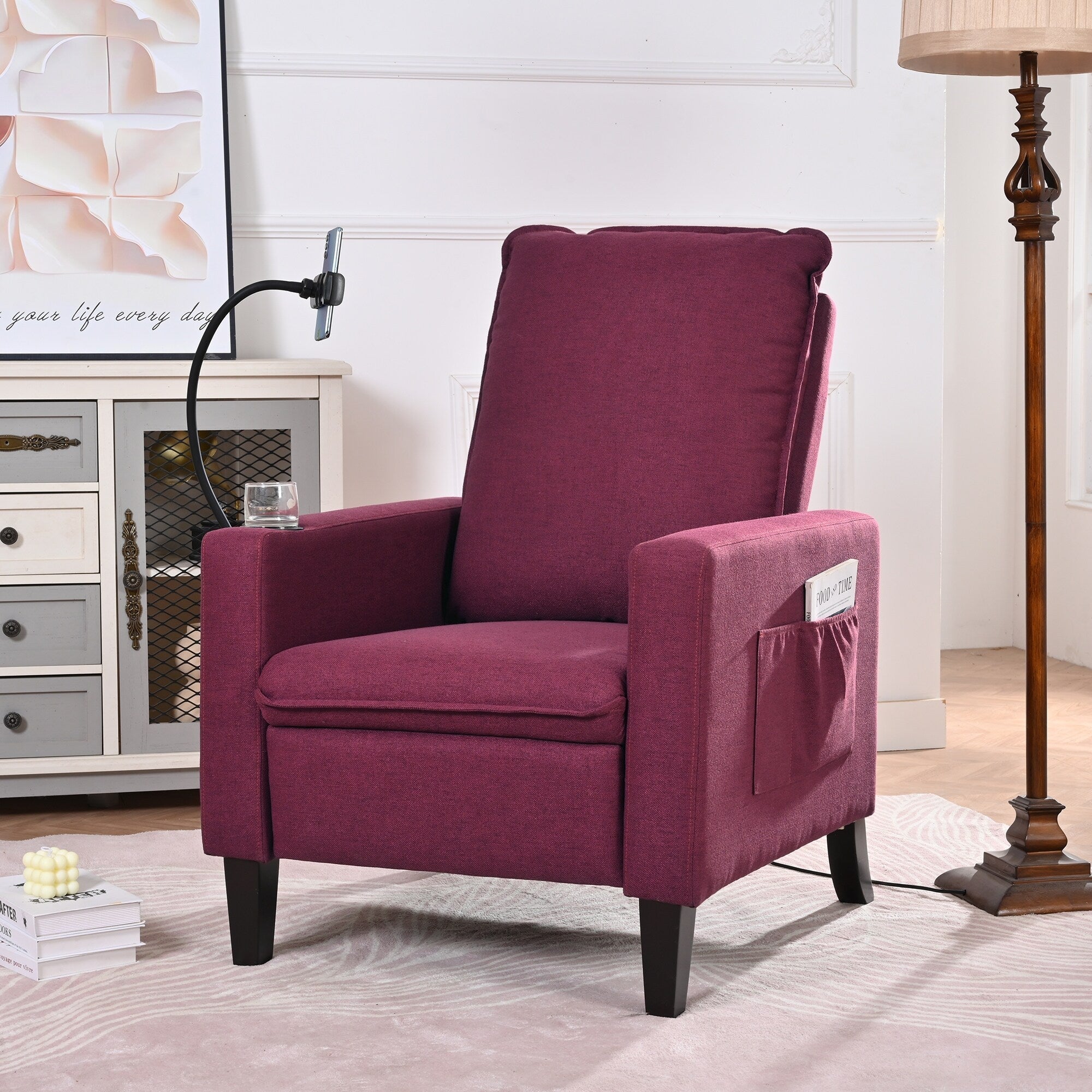 Fauteuil inclinable manuel moderne en tissu rouge avec support pour téléphone portable, porte-gobelet et repose-pieds