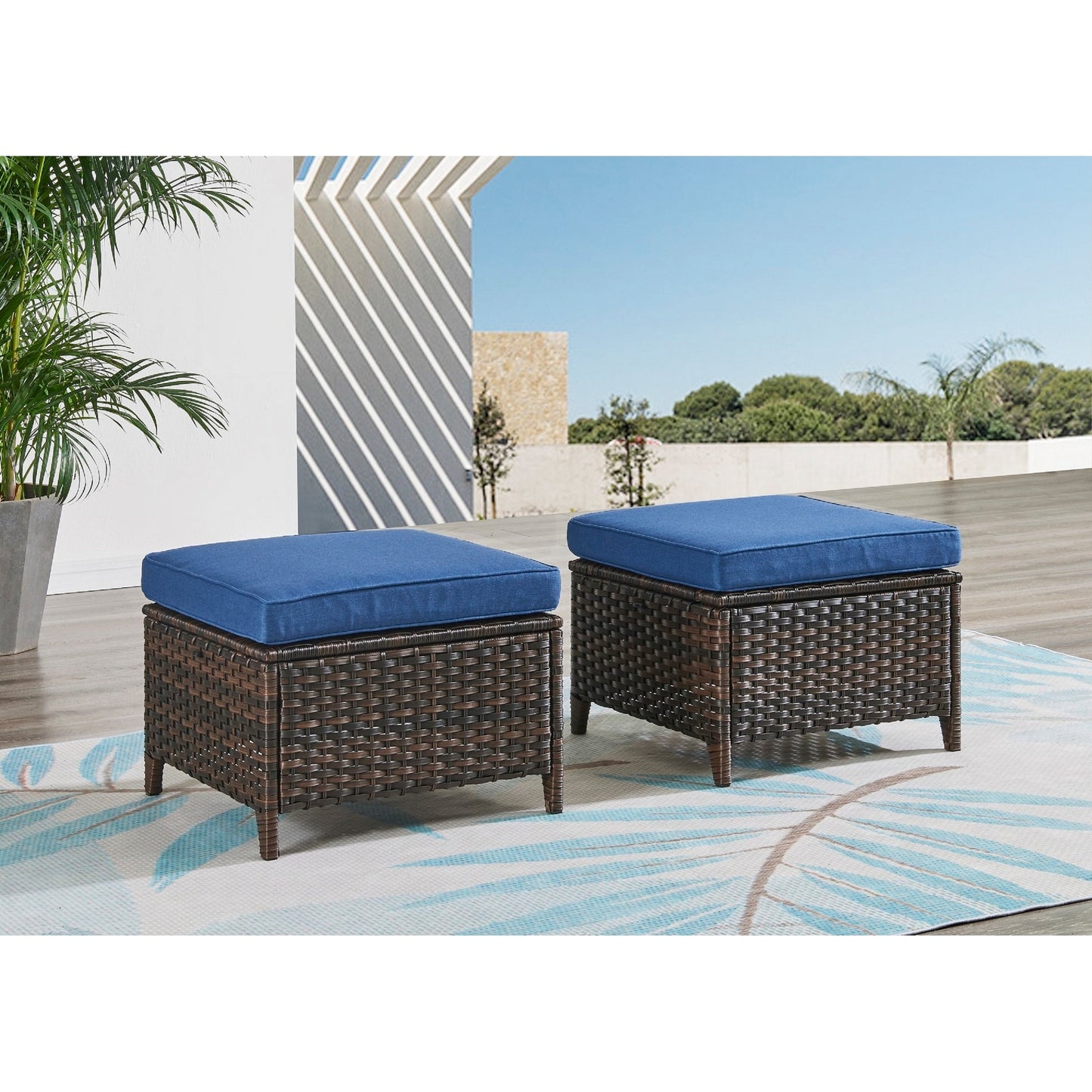 Ensemble de mobilier d'extérieur Pocassy 5 pièces, chaises pivotantes avec poufs