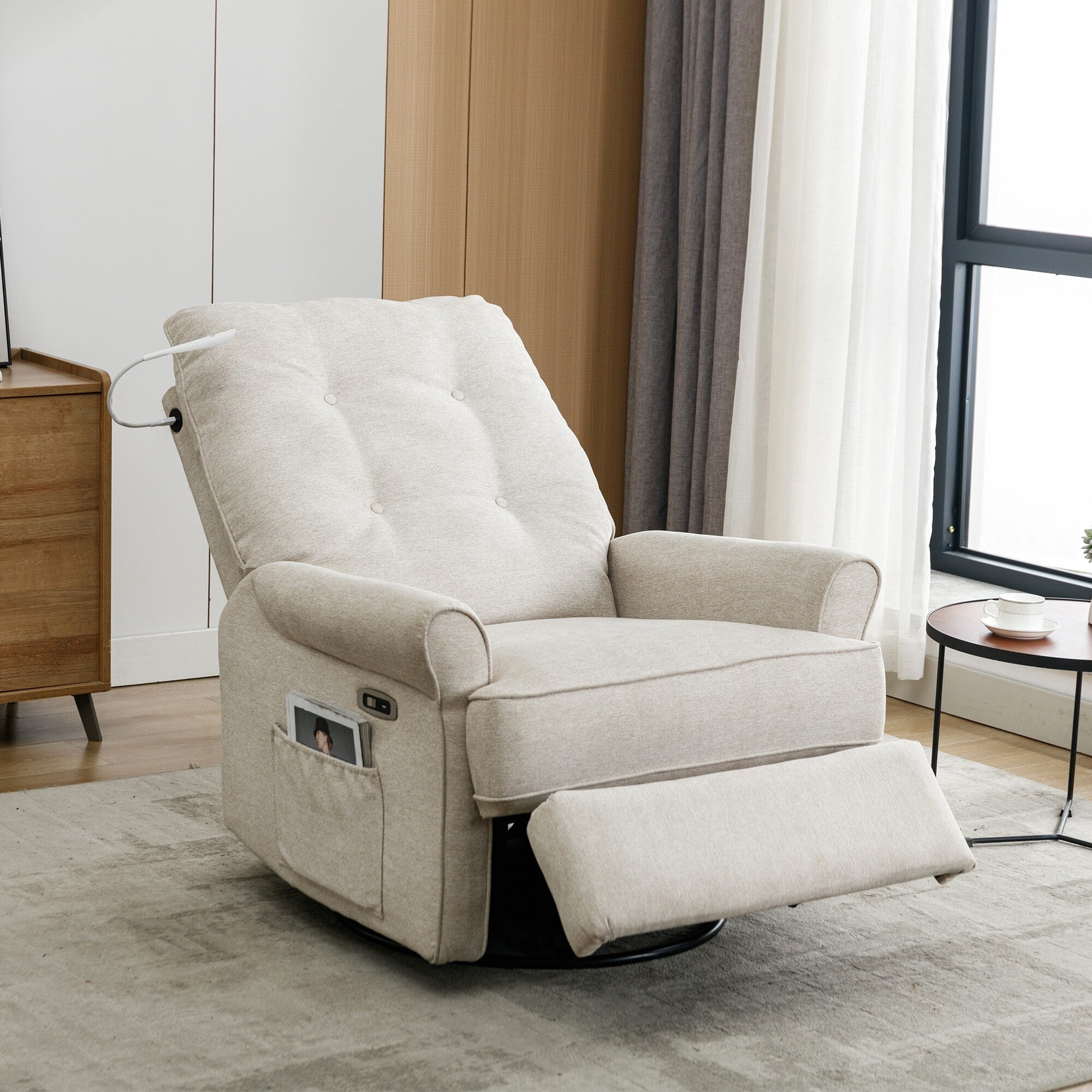 Fauteuil inclinable pivotant à 270° Roomfitters avec port de chargement USB, poche de rangement latérale et lampe tactile, couleur crème