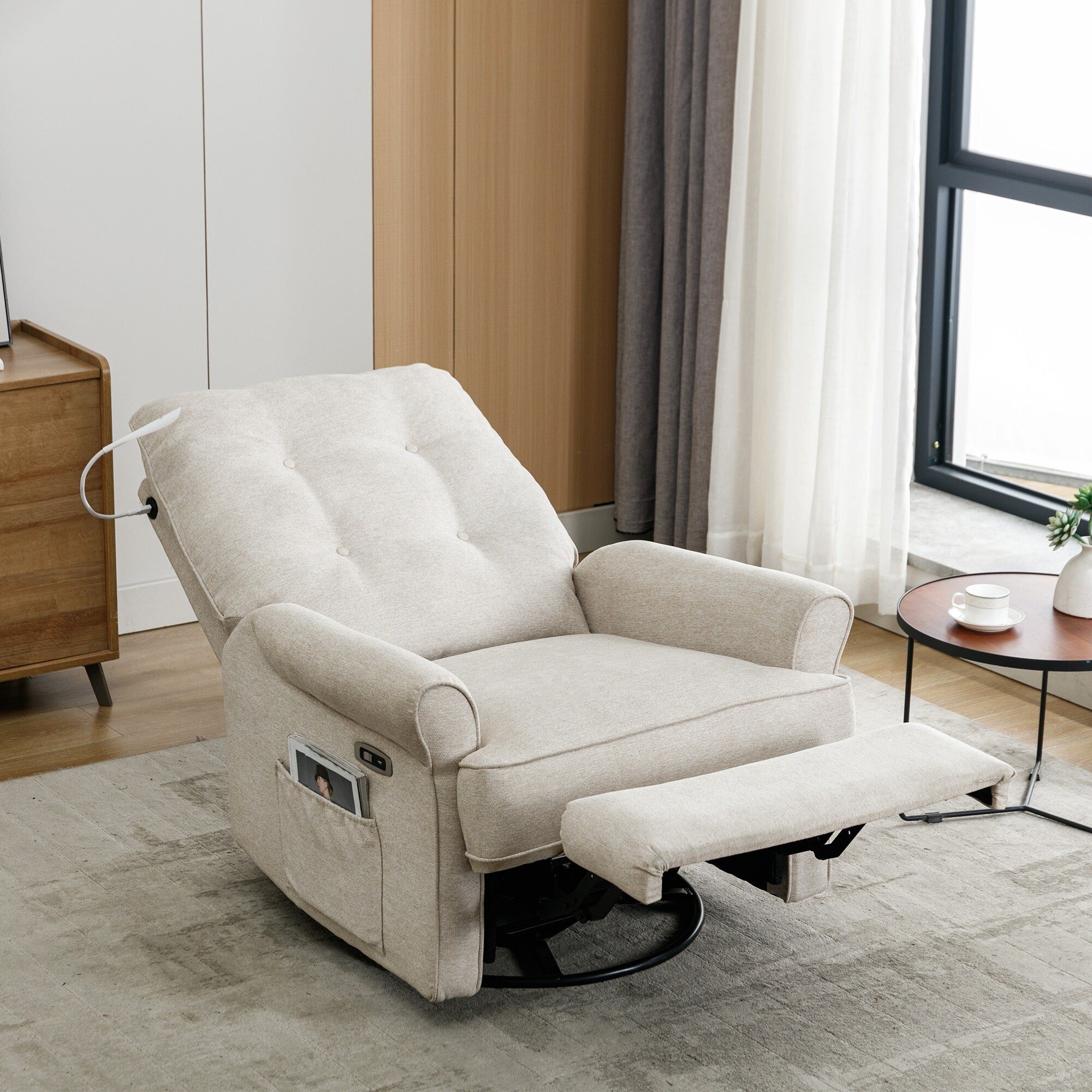 Fauteuil inclinable pivotant à 270° Roomfitters avec port de chargement USB, poche de rangement latérale et lampe tactile, couleur crème