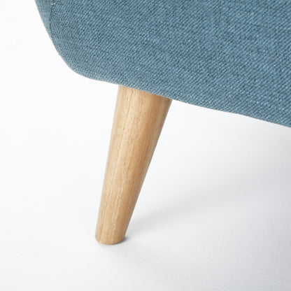 Charmant canapé causeuse compact Roomfitters avec dossier capitonné et coutures gaufrées pour petits espaces, recouvert de tissu doux
