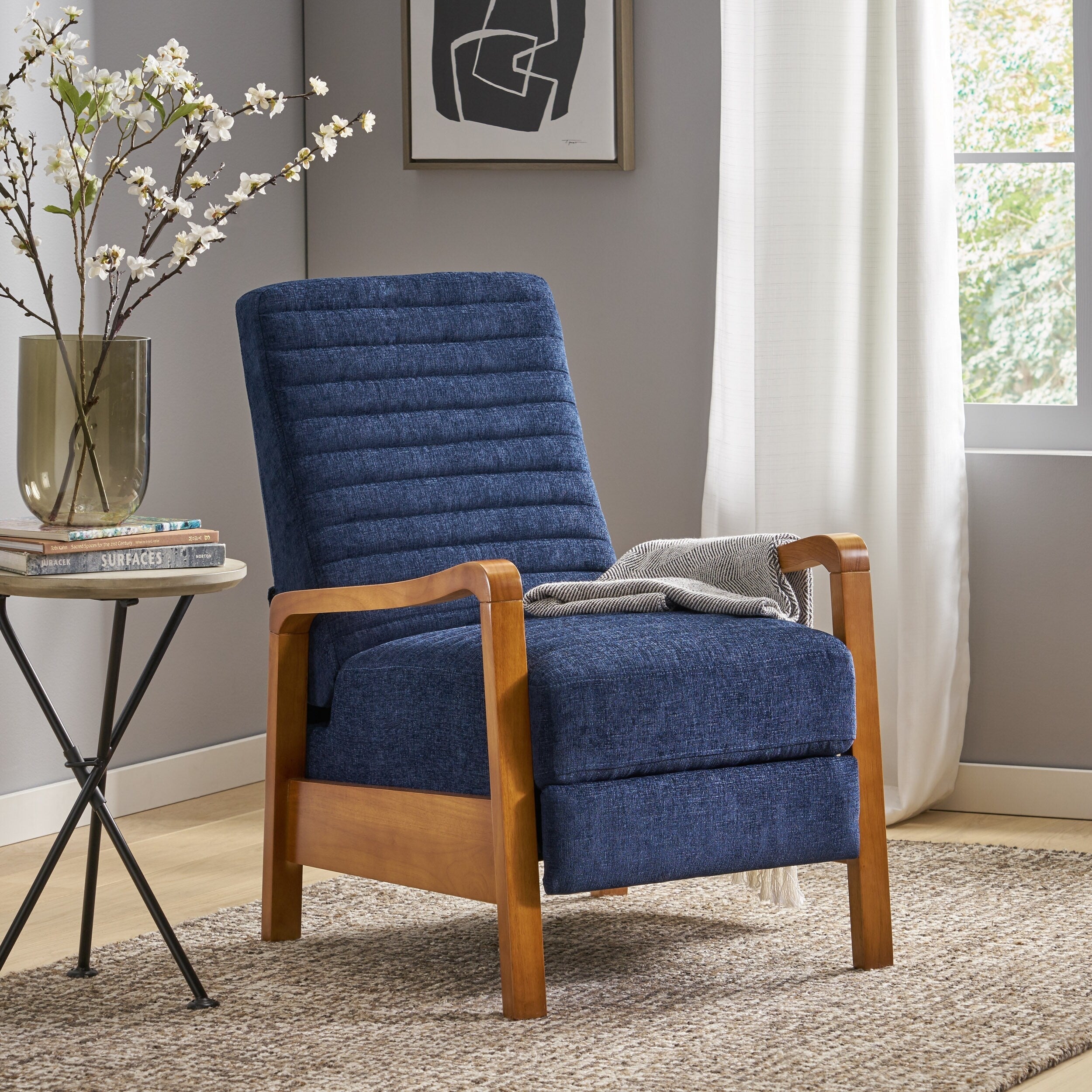 Fauteuil club inclinable manuel en tissu et bois Roomfitters, confortable pour le salon, bleu marine