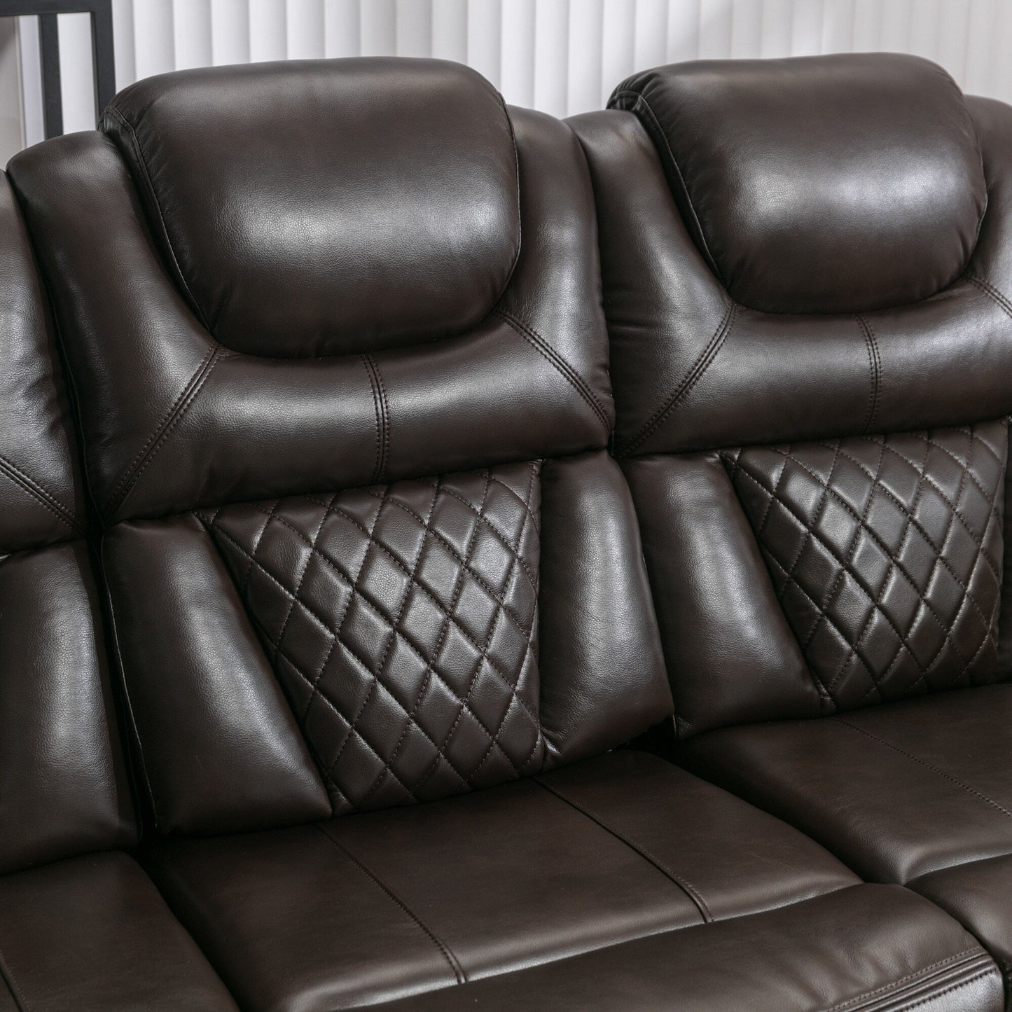 Fauteuil inclinable à bascule manuel Roomfitters avec console centrale, idéal pour le cinéma maison dans le salon
