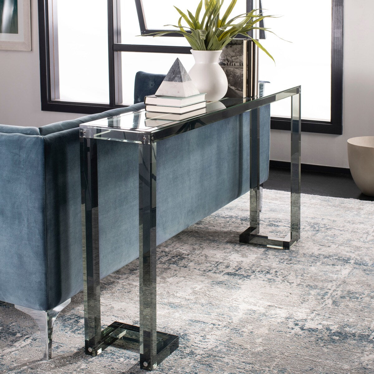 SAFAVIEH Couture Camryn Acrylic Console Table - Clear - 60 W x 10 L x 30 H - 52Wx10Dx30H