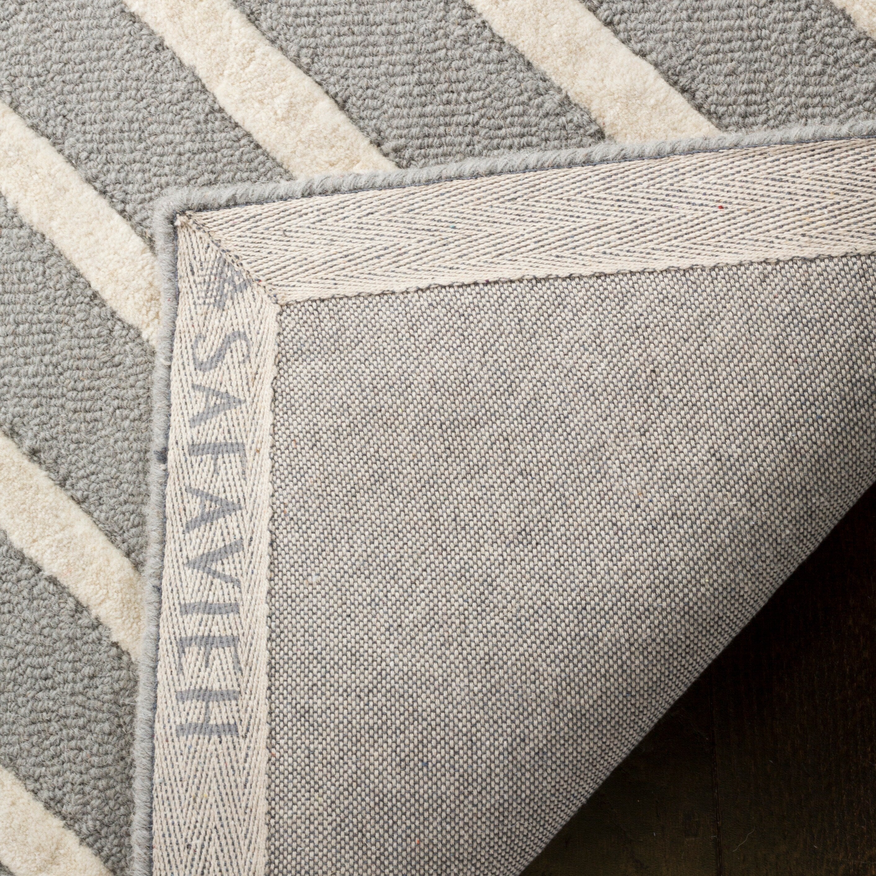 Tapis en laine Brionna fait main pour enfants SAFAVIEH