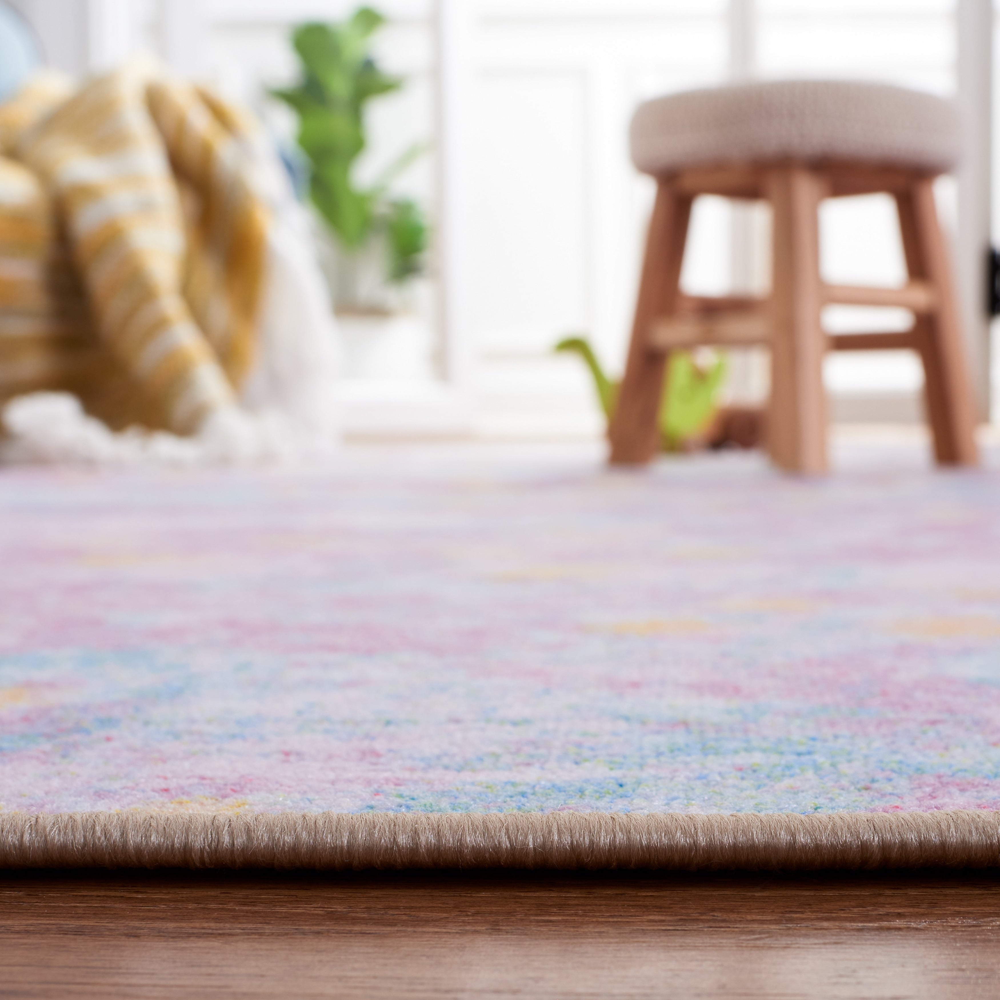 Maisonnette pour enfants SAFAVIEH lavable en machine antidérapante Sandi Rainbow