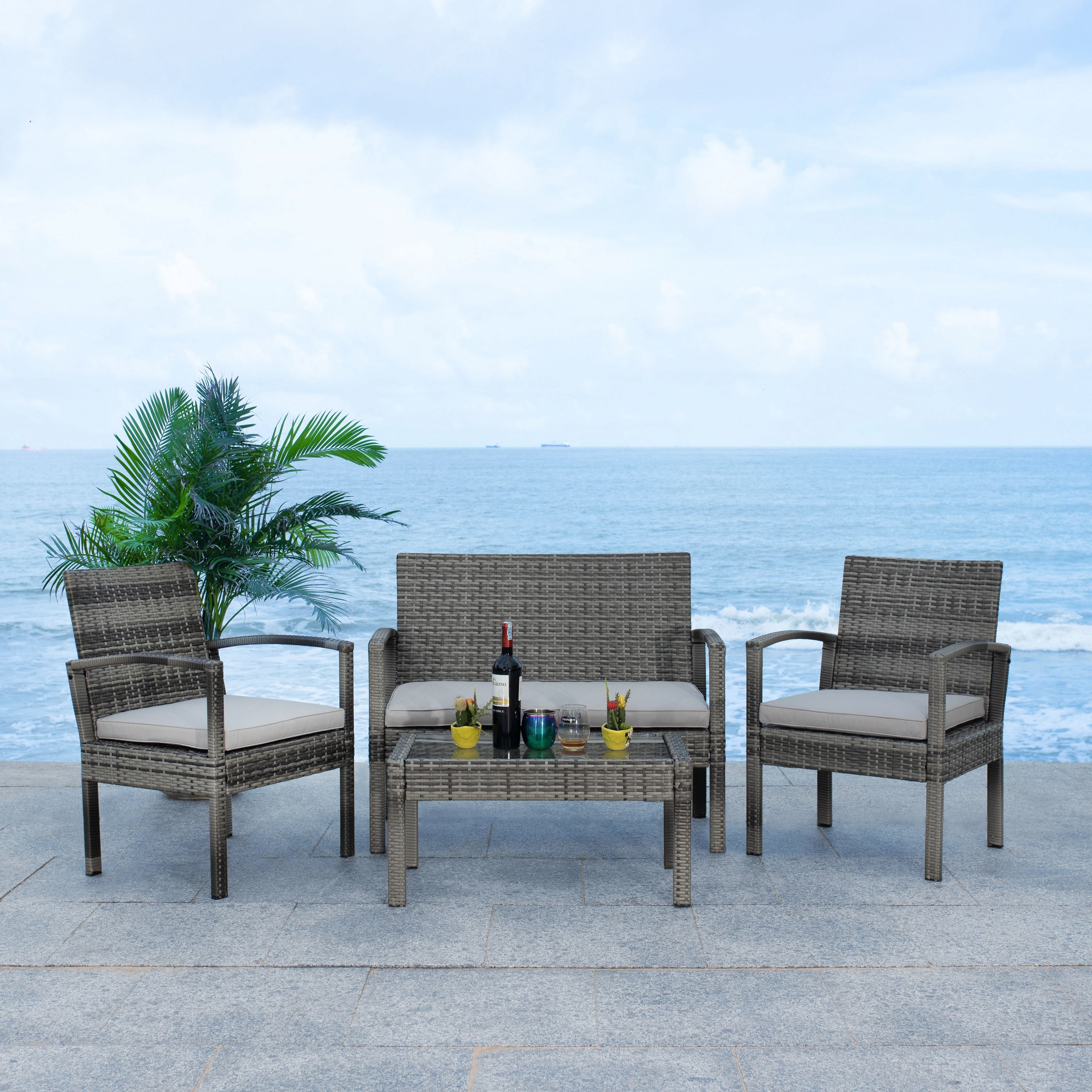 Ensemble de patio d'extérieur Bassey 4 pièces SAFAVIEH - 40 l x 24 p x 32 h