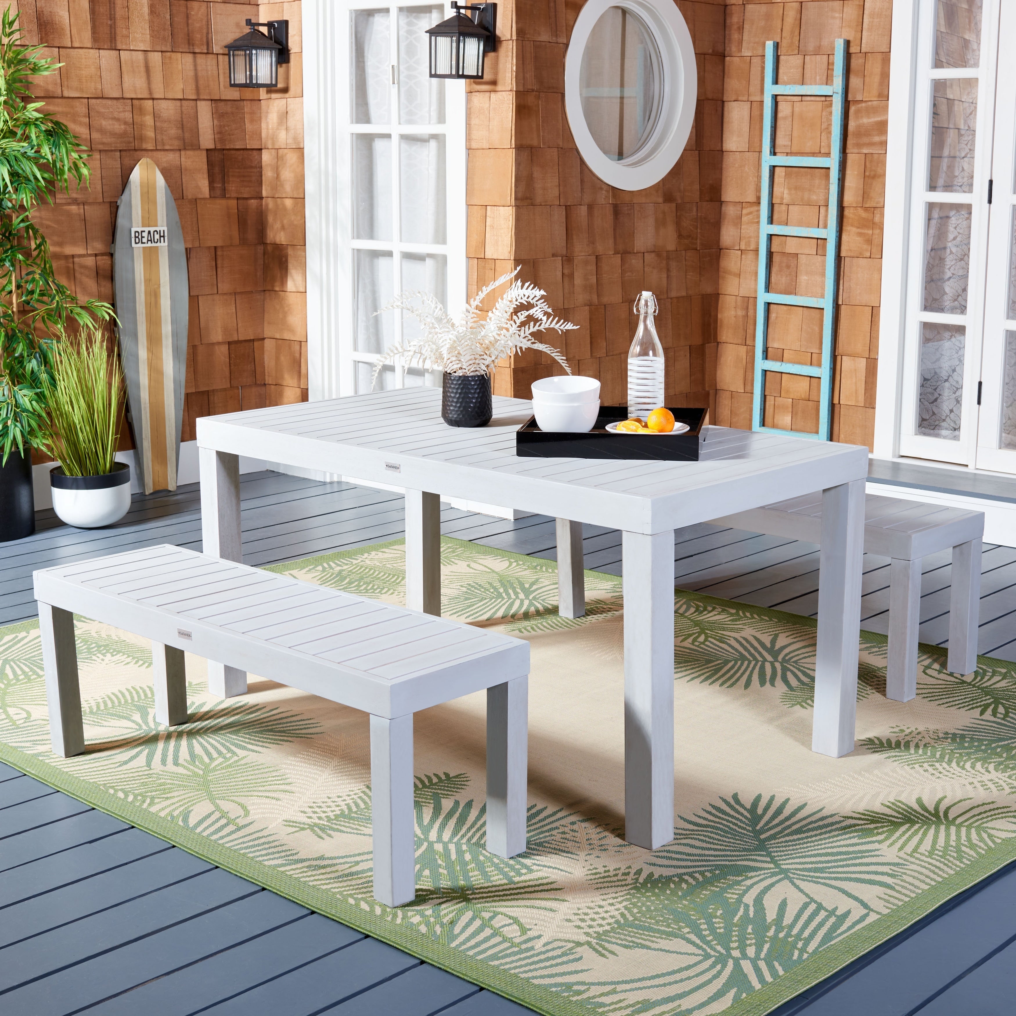 Ensemble de salle à manger d'extérieur SAFAVIEH Dario 3 pièces avec table de 140 cm de long et 2 bancs sans dossier – 140 cm de large x 81 cm de profondeur x 76 cm de haut
