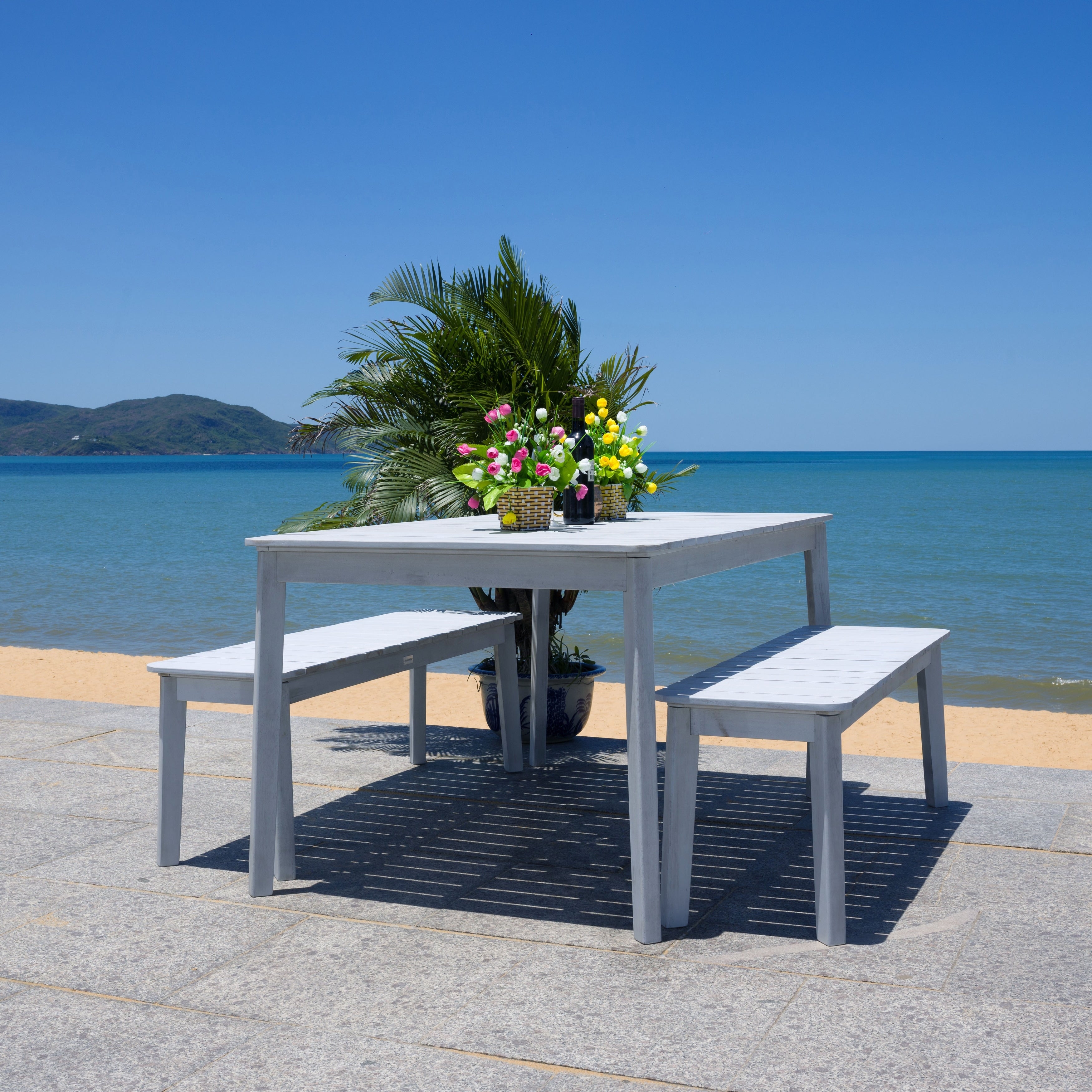 Ensemble de salle à manger d'extérieur SAFAVIEH Europa avec table et 2 bancs - 35 L x 60 P x 29 H