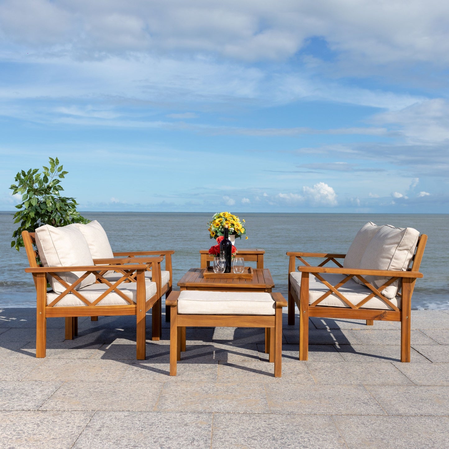 Ensemble de jardin 6 pièces SAFAVIEH Outdoor Unnur - 344 L x 30 P x 28 H