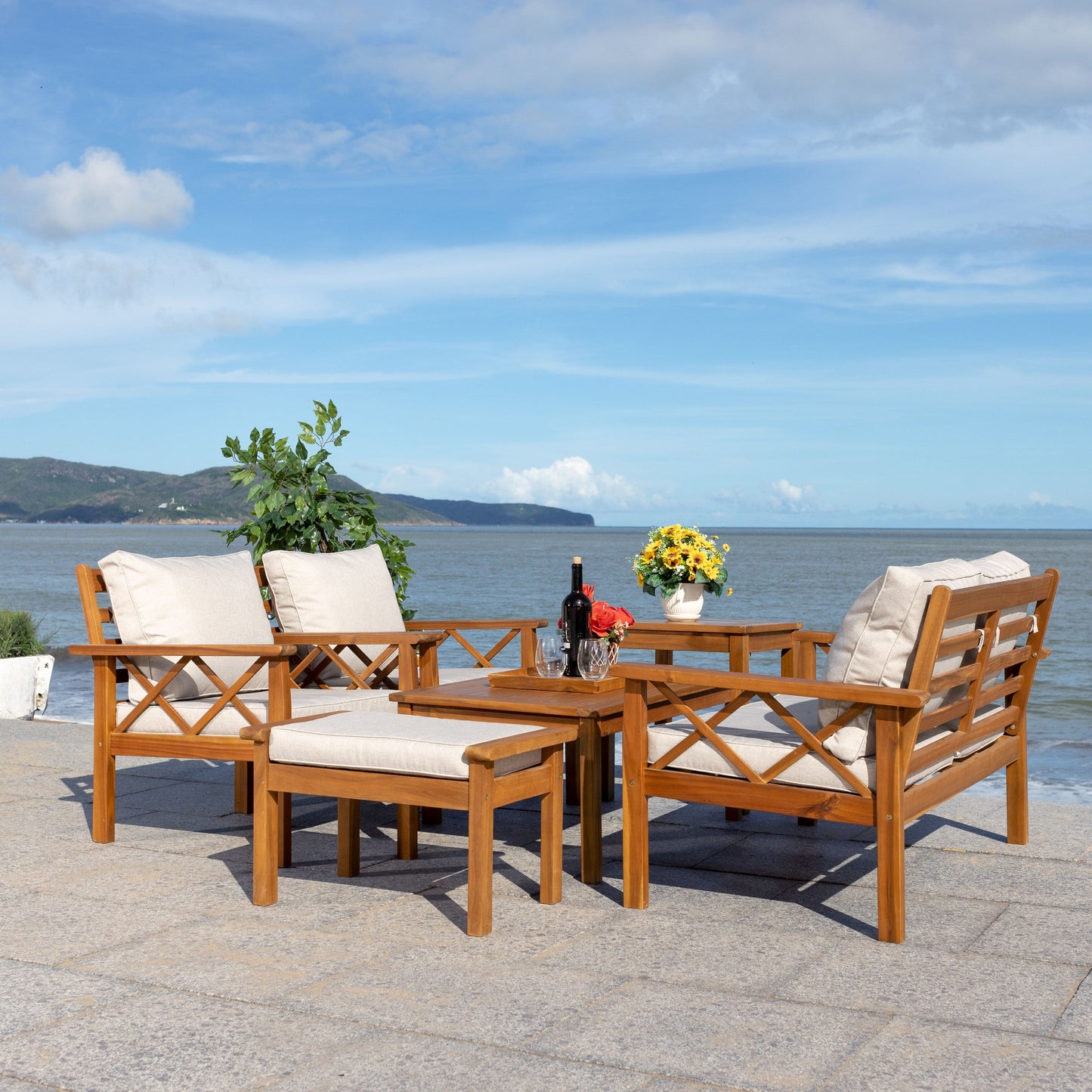 Ensemble de jardin 6 pièces SAFAVIEH Outdoor Unnur - 344 L x 30 P x 28 H
