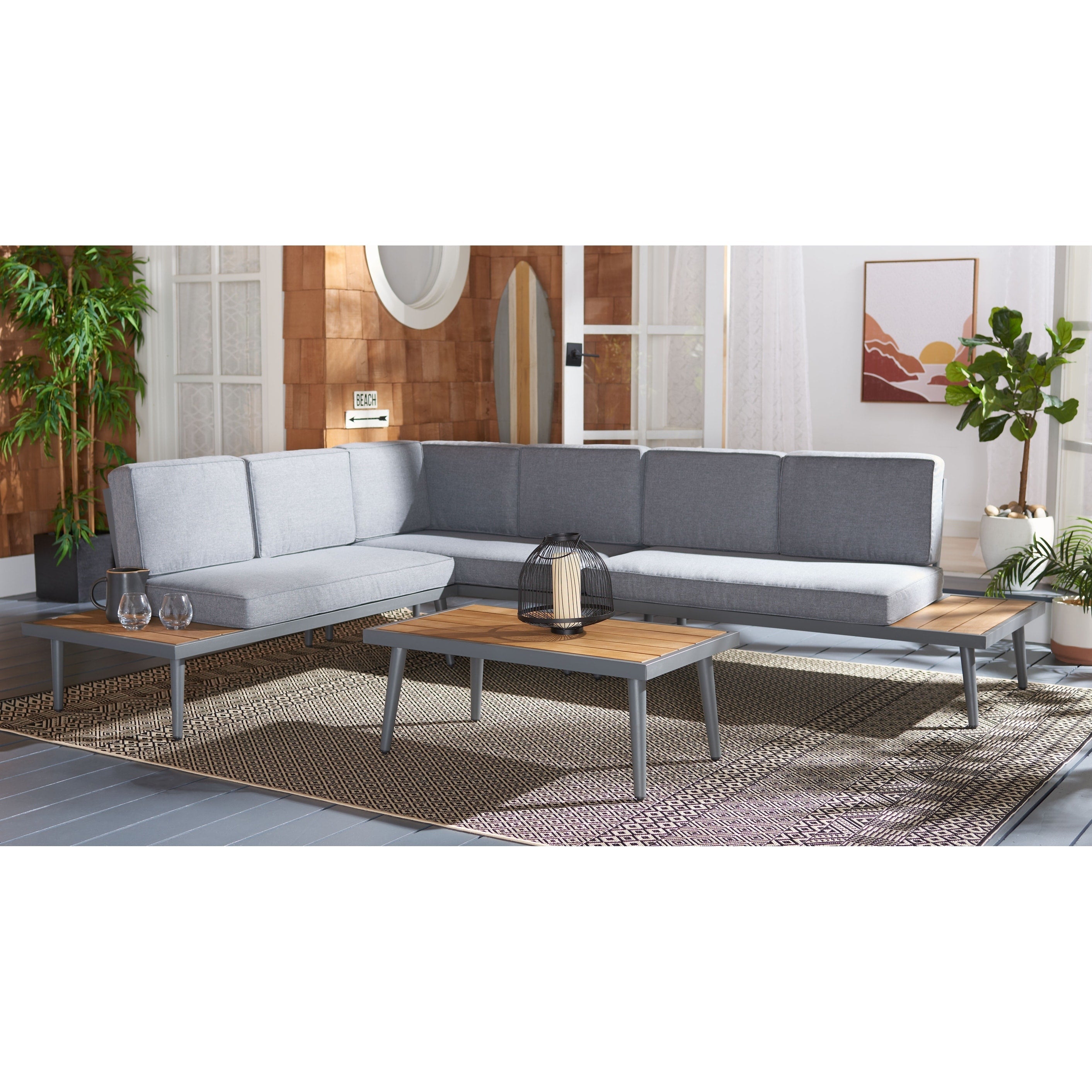 Salon d'angle d'extérieur Wendela de SAFAVIEH - 47 L x 28 P x 38 H