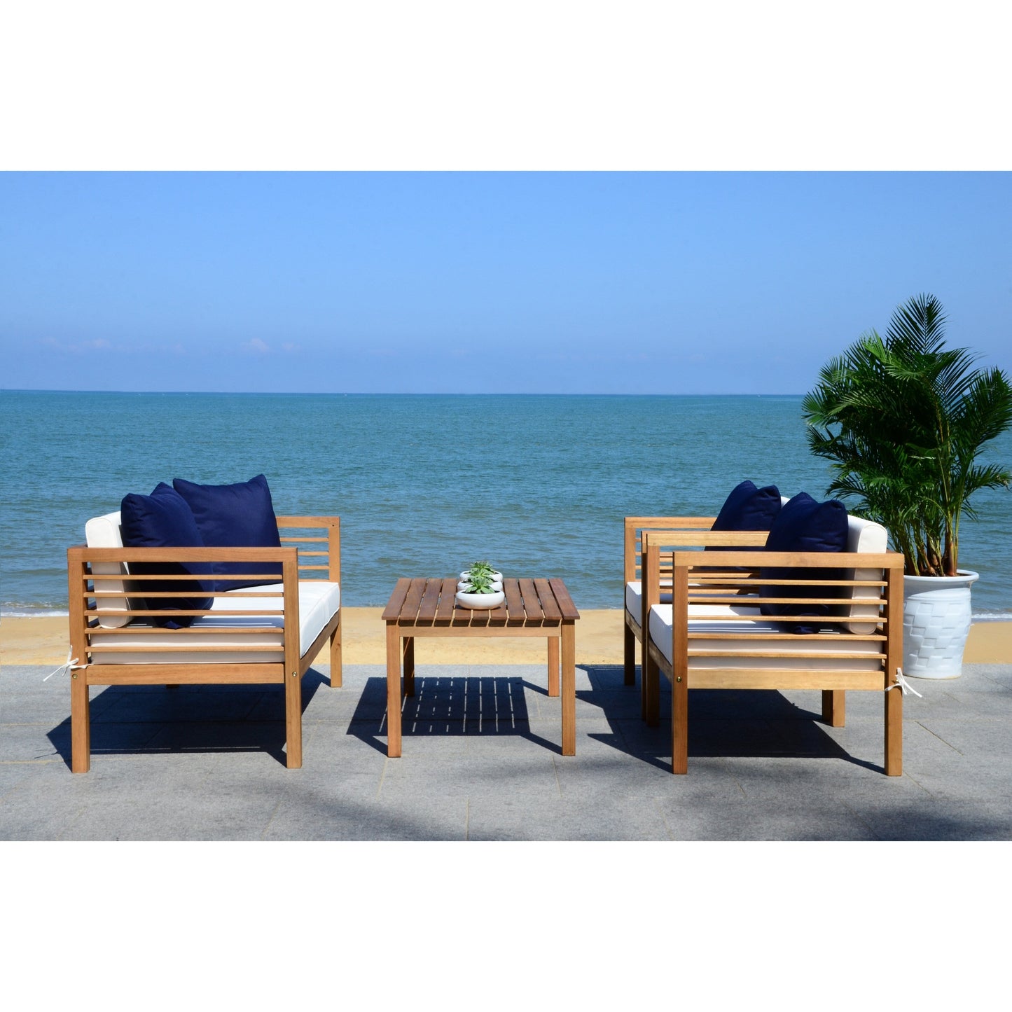 Ensemble de jardin d'extérieur SAFAVIEH Yoselin 4 pièces avec coussin décoratif – 51 L x 26 P x 26 H