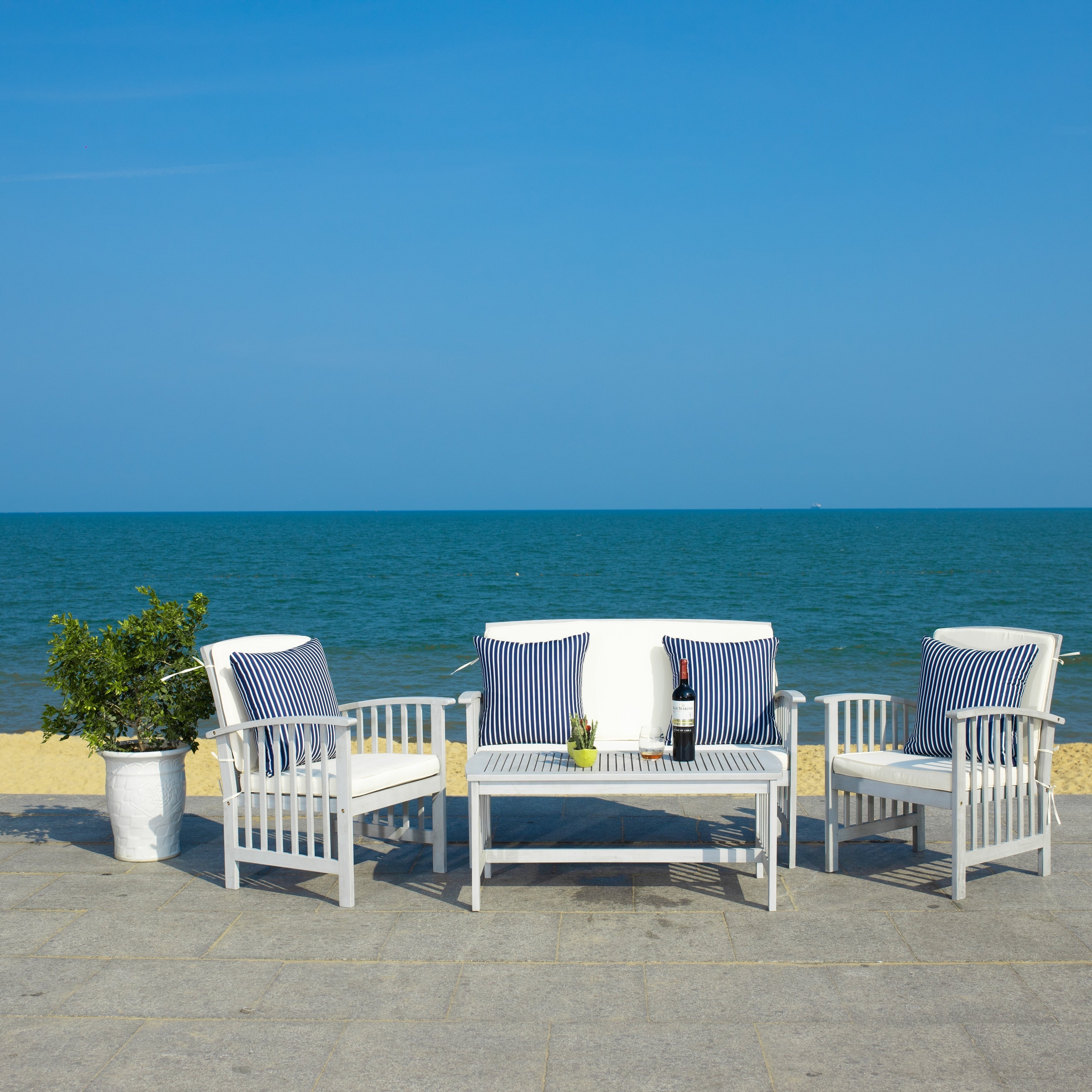 Ensemble de jardin Yuliana 4 pièces SAFAVIEH - 47 L x 33 P x 26 H