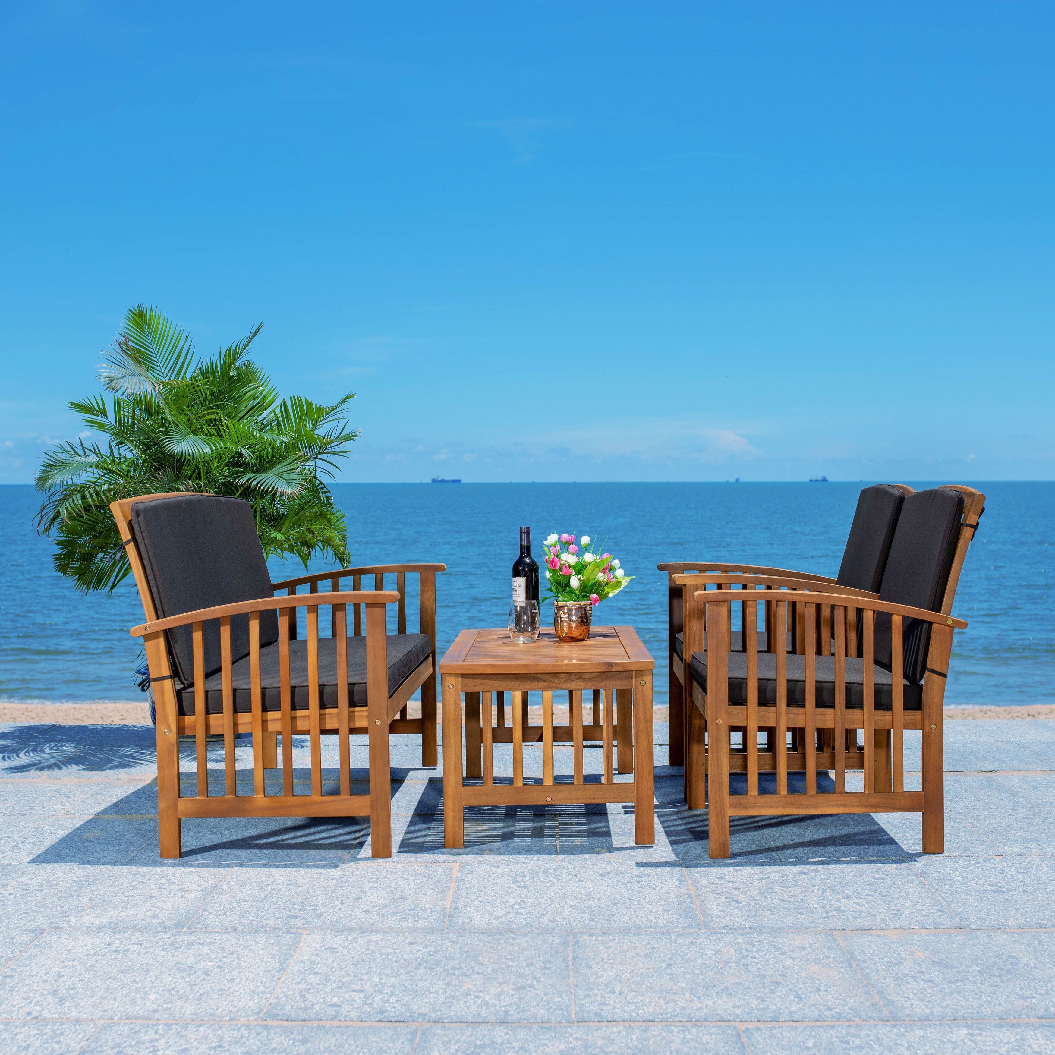 Ensemble de jardin Yuliana 4 pièces SAFAVIEH - 47 L x 33 P x 26 H